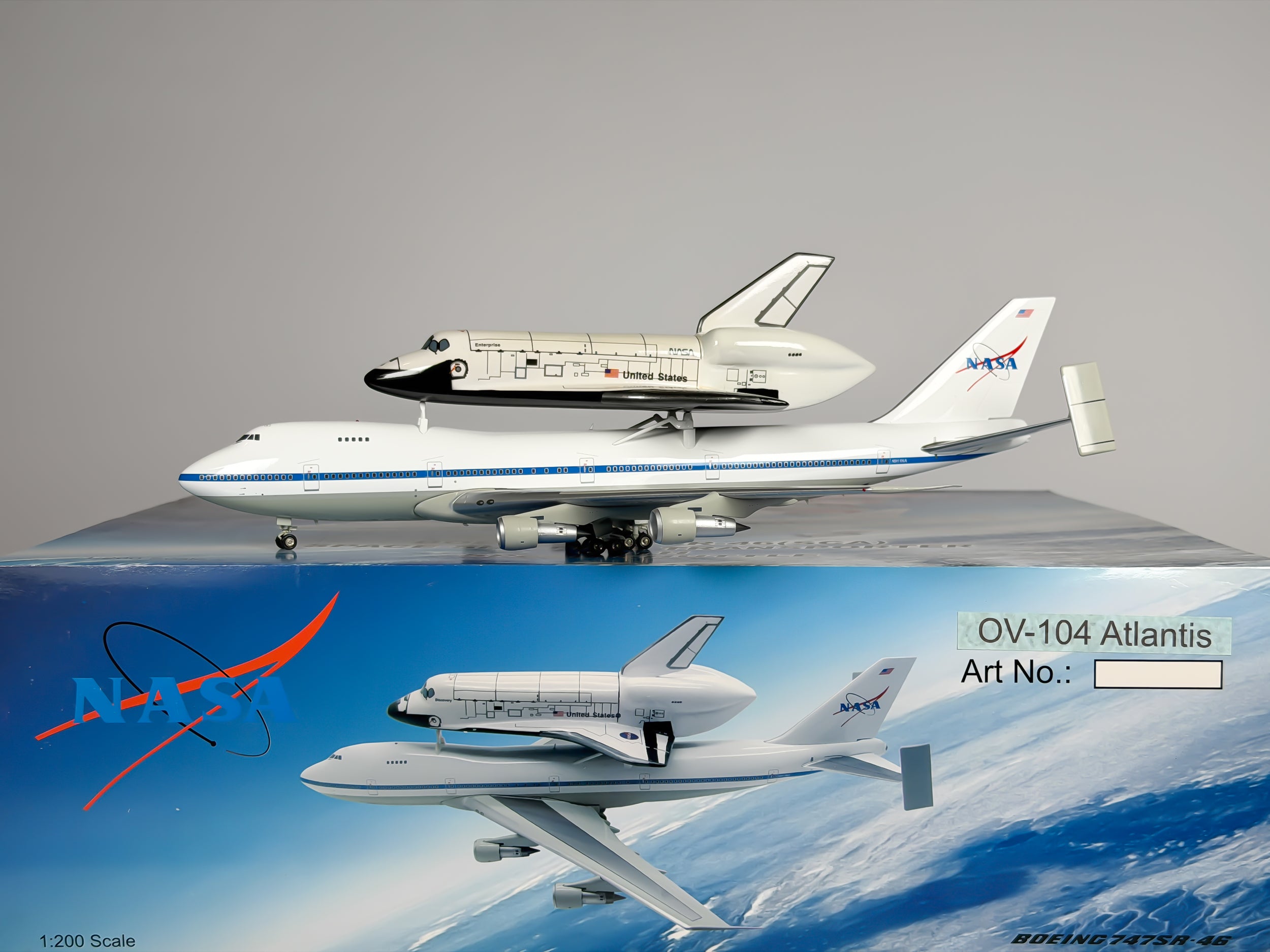 NASA Boeing 747 Space Shuttle Carrier 1:200 Inflight200 N911NA (AV2OV101)