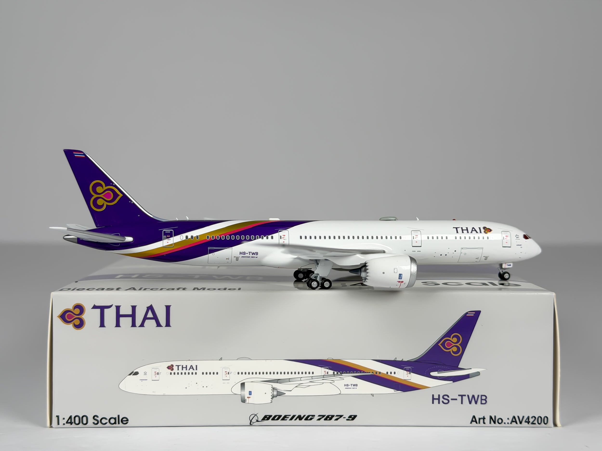 Thai Airways Boeing 787-9 1:400 Aviation400 HS-TWB (AV4200)