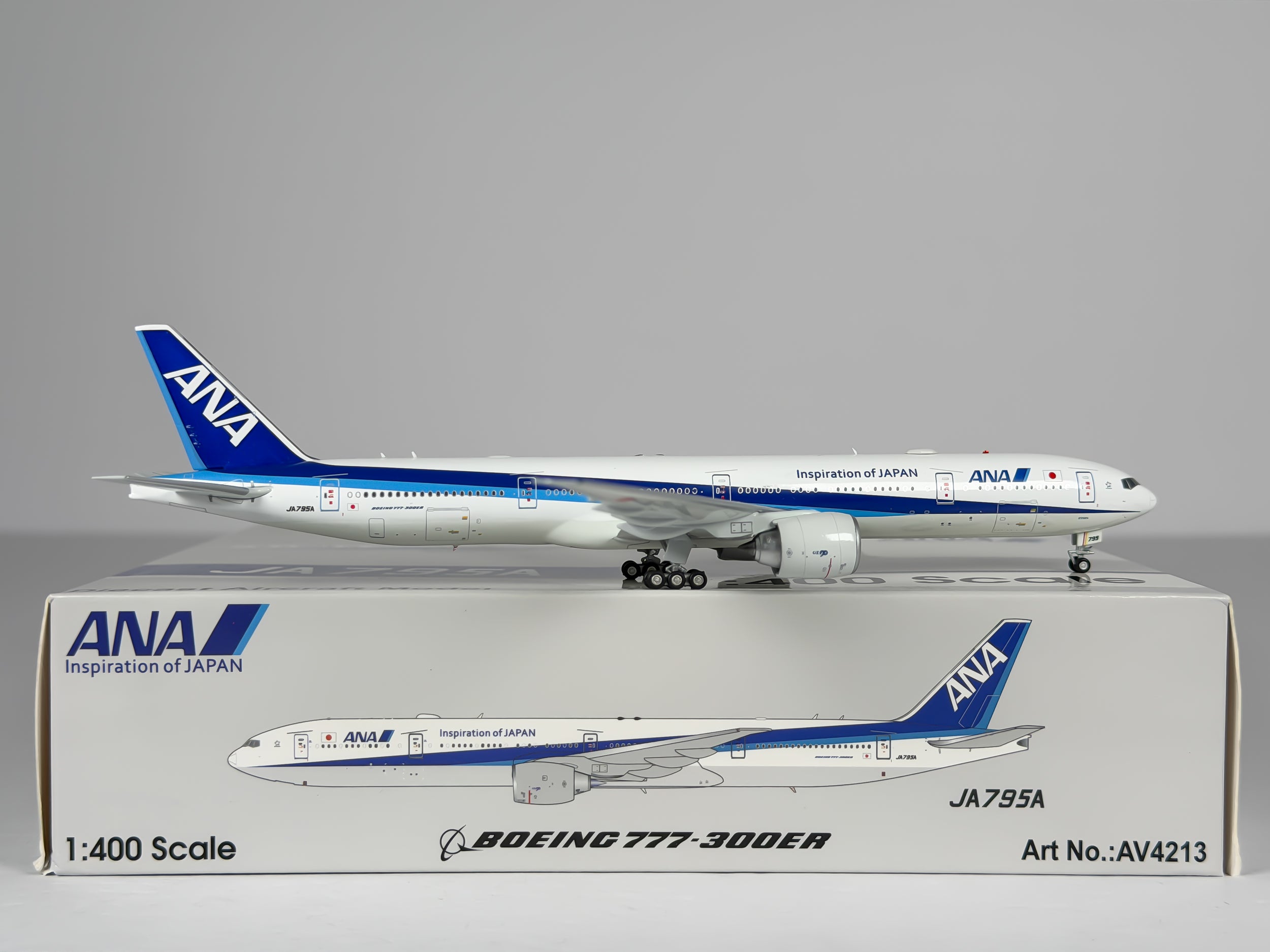 All Nippon Airways (ANA) Boeing 777-300ER 1:400 Aviation400 JA795A (AV4213)