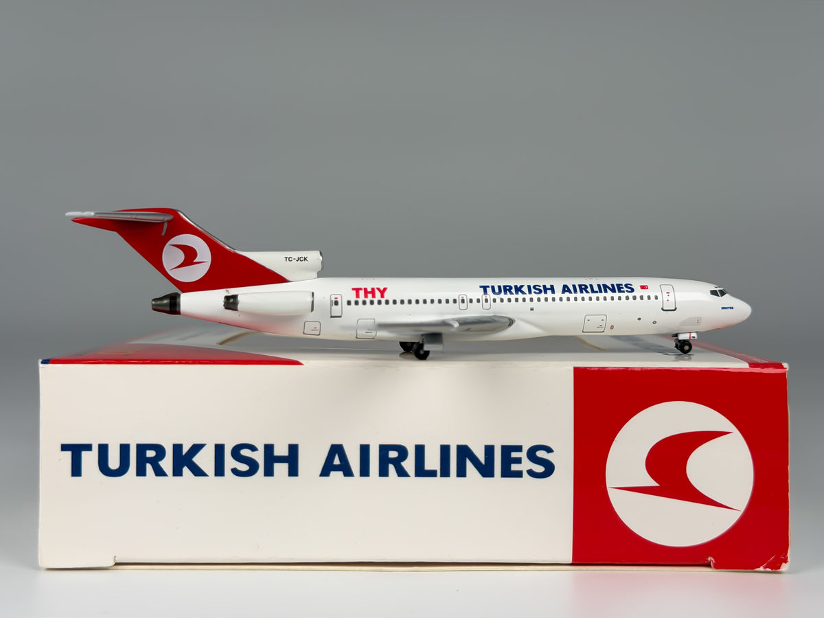 Turkish Airlines Boeing 727-200 1:400 Aviation400 TC-JCK (AV4722006)
