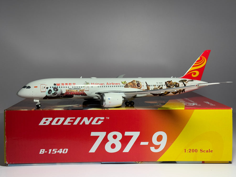 Phoenix Models 1:200 Hanian Airlines Boeing 787-9 B-1540 Kung-Fu Panda 3 PH02003