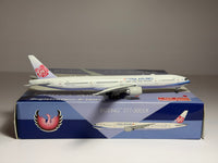 Phoenix Model 1:400 China Airlines Boeing 777-300ER B-18051 PH410997