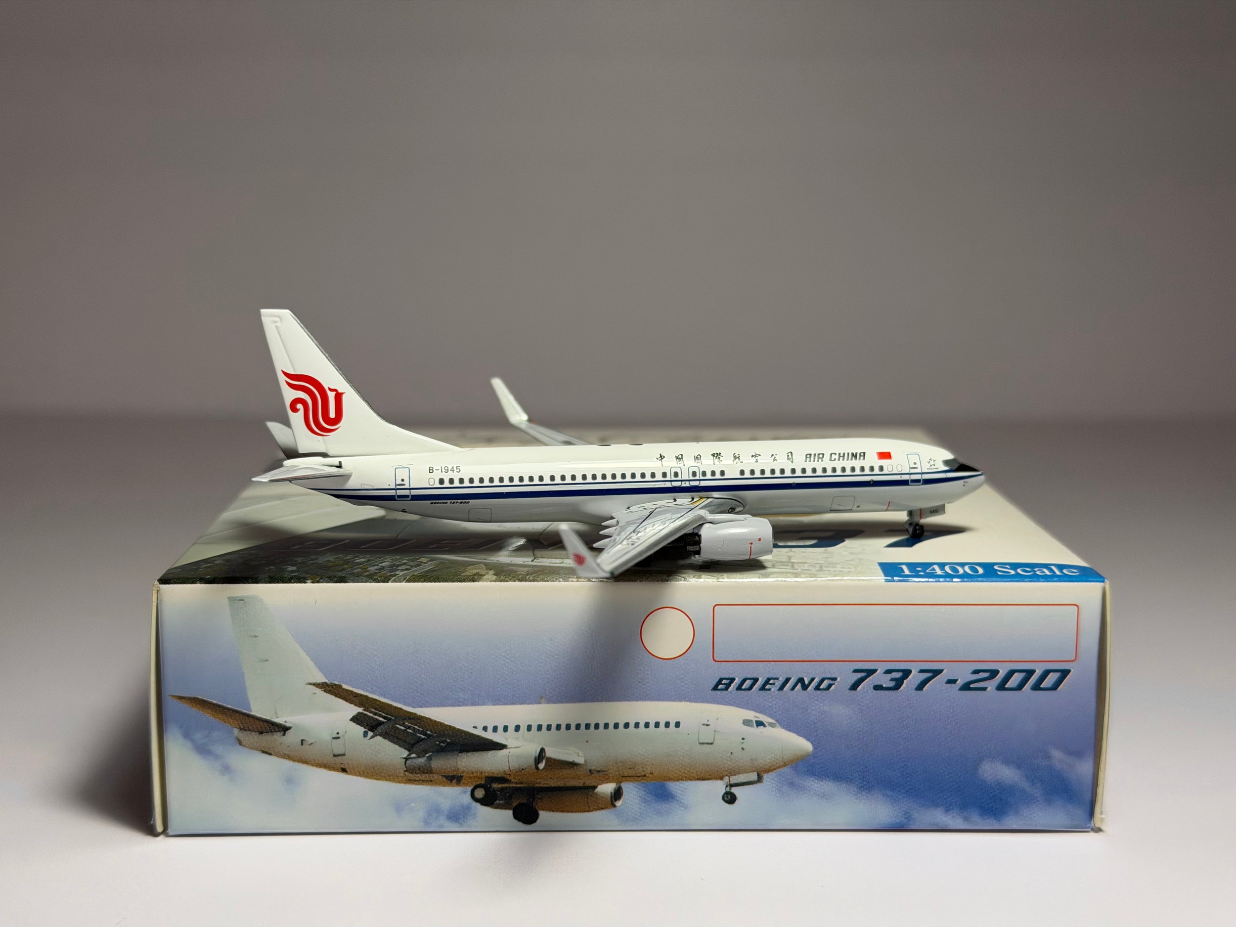 Aeroclassics 1:400 Air China Boeing 737-800 B-1945 ACB1945