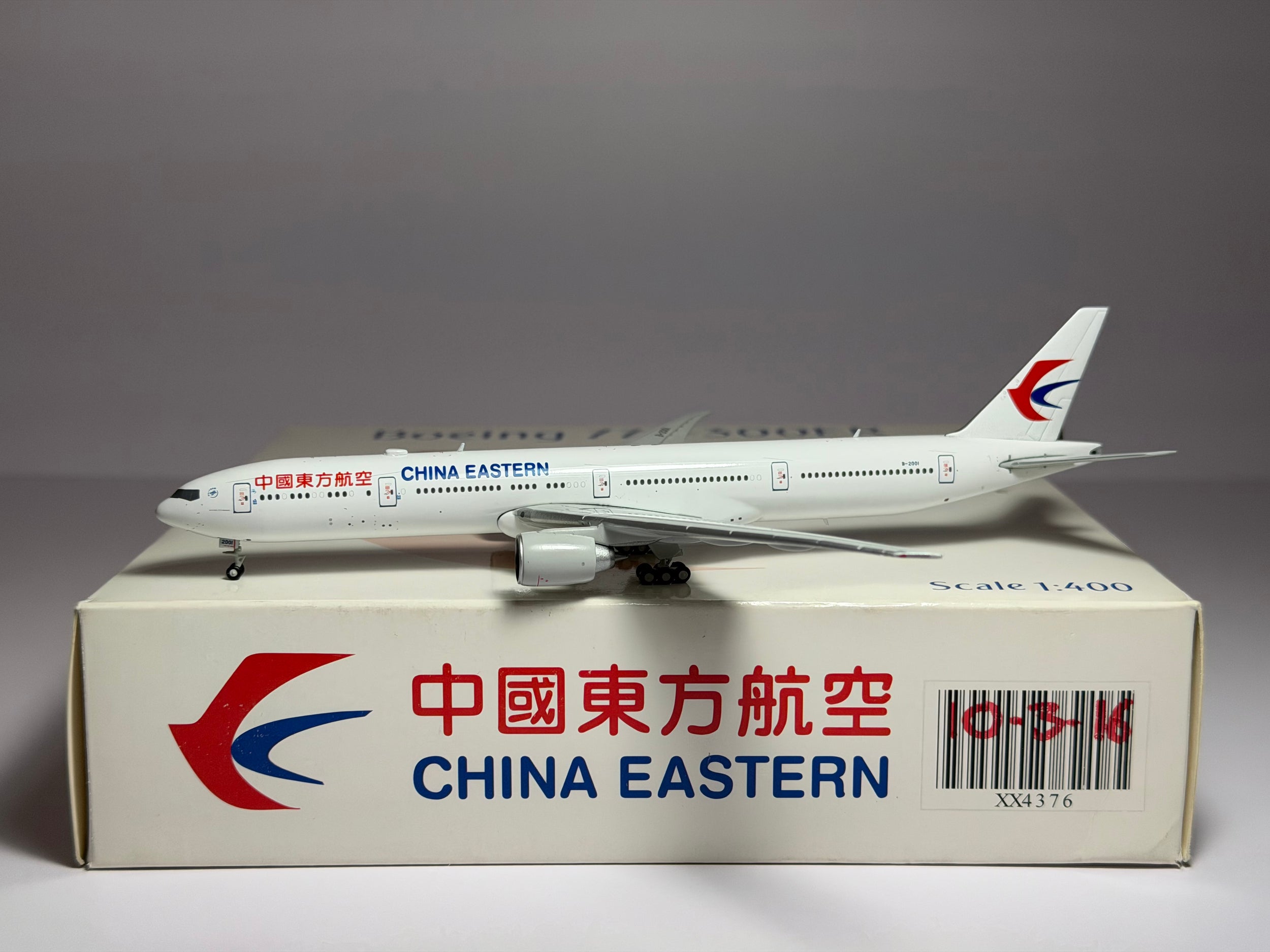 JC Wings 1:400 China Eastern Boeing 777-300ER B-2001 XX4376