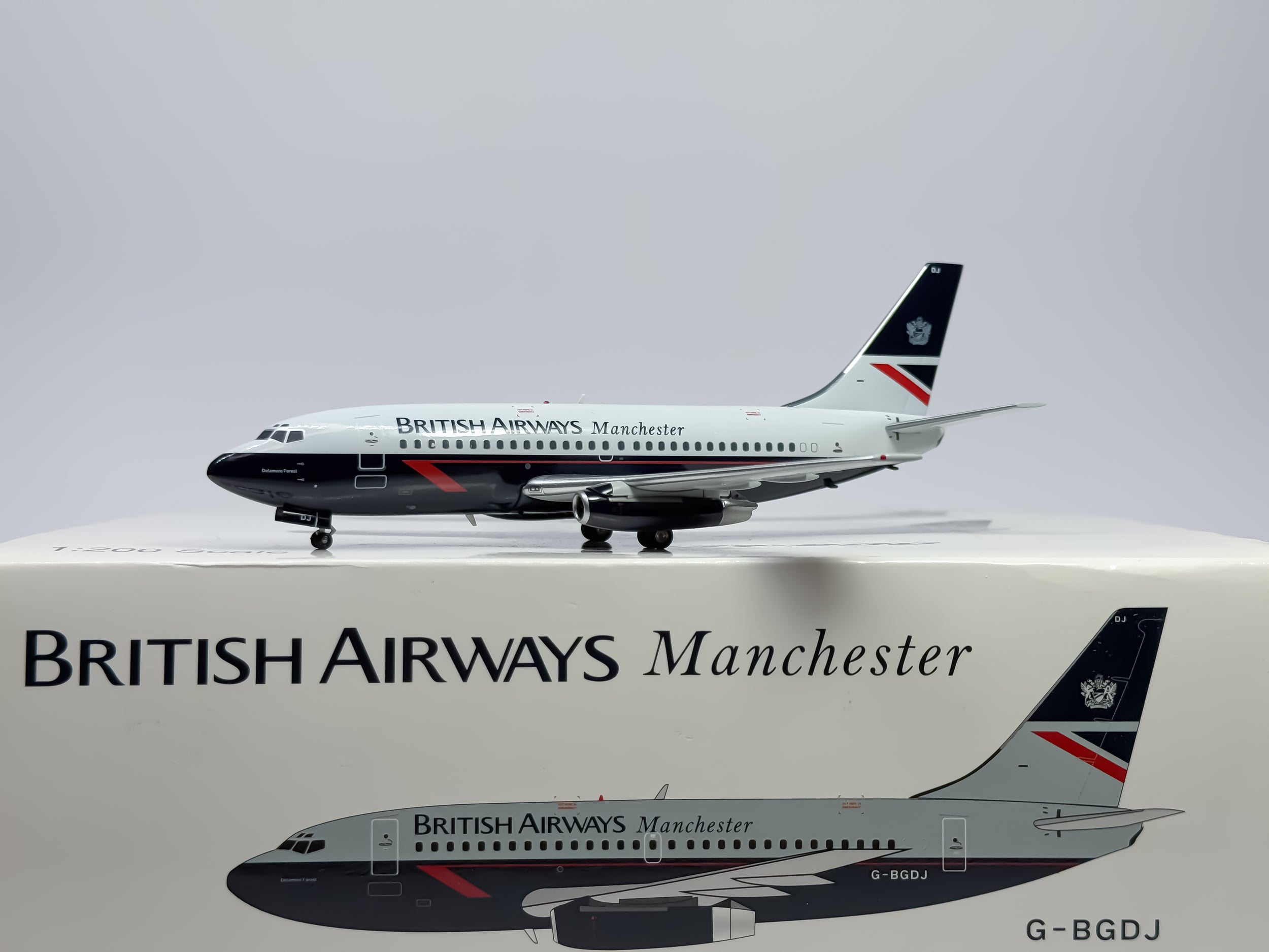 British Airways Boeing 737-200 1:200 Inflight200 G-BGDJ (B-732-BA-05)