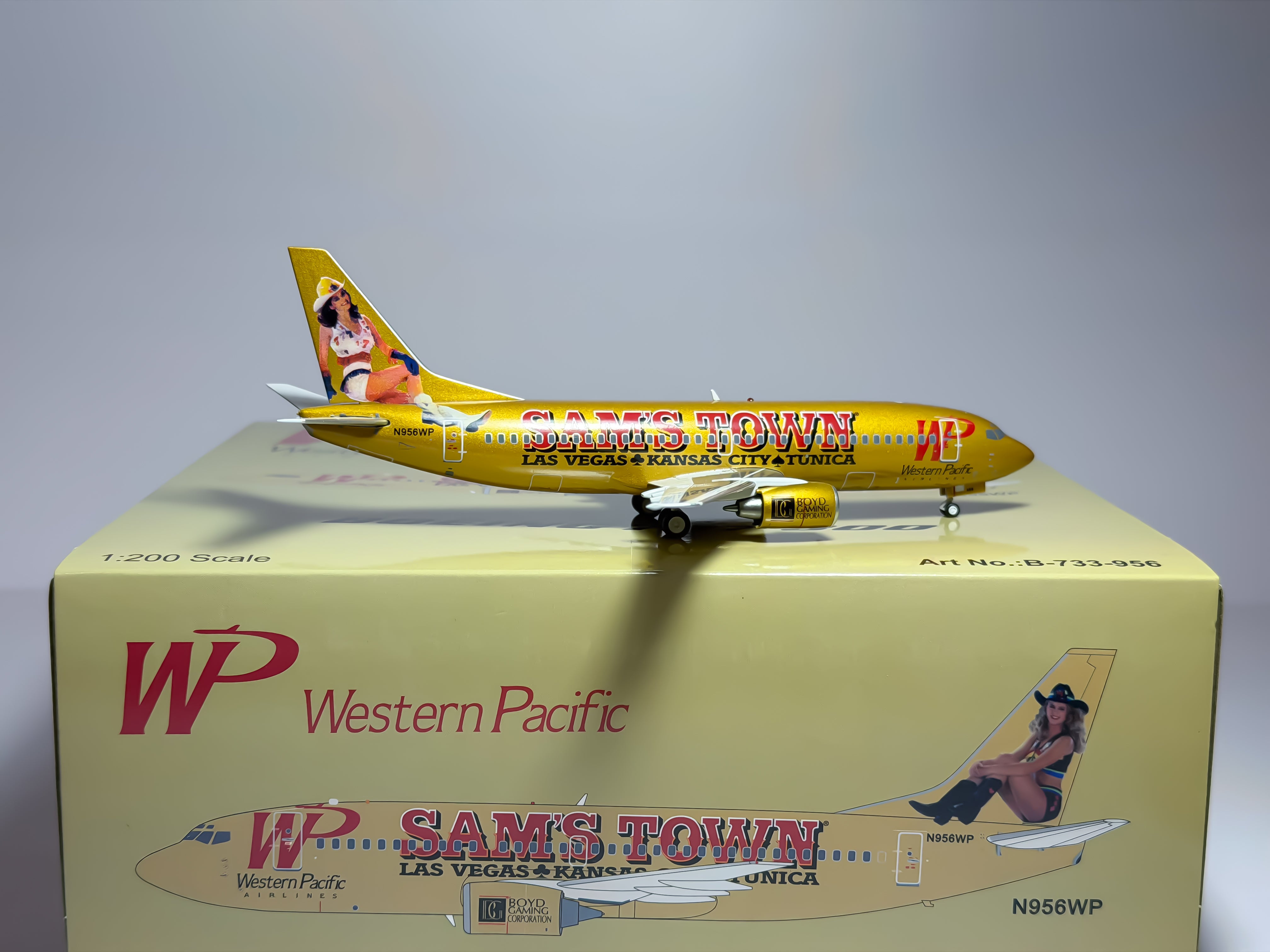 Western Pacific Airlines Boeing 737-300 1:200 Inflight200 N956WP (B-733-956)