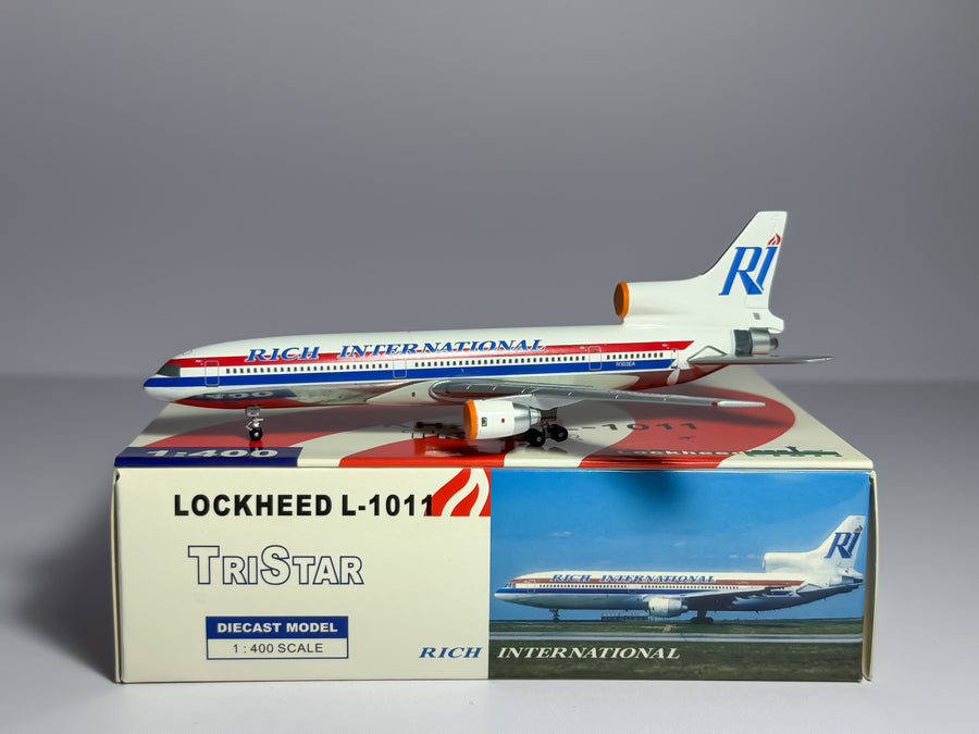 Rich International Lockheed L-1011 1:400 Blue Box N303EA (BBN303EA)