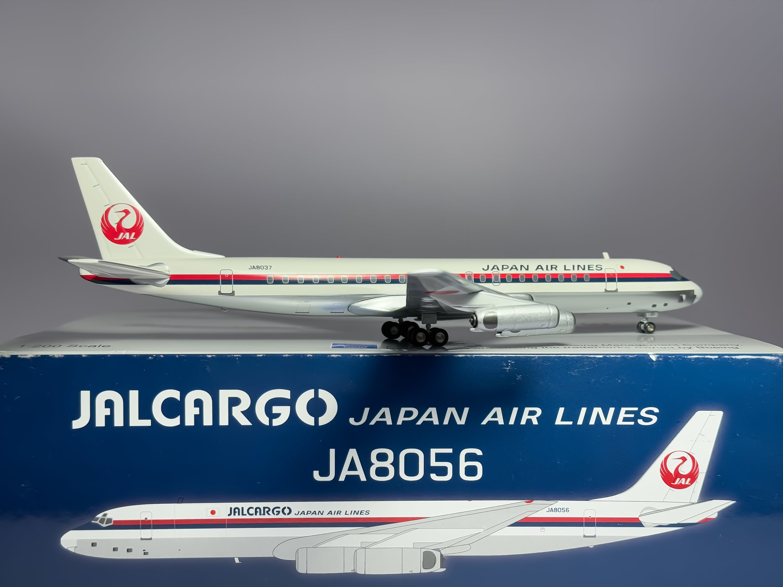 Japan Airlines (JAL) Douglas DC-8-62 1:200 Inflight200 JA8037 (BBOX020)