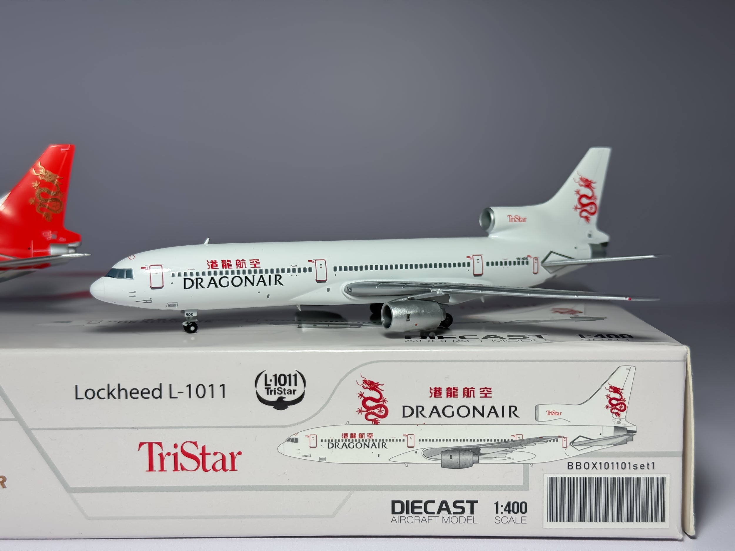 Dragonair Lockheed L-1011 1:400 JC Wings VR-HOK & VR-HOD  (BBOX101101SET1)
