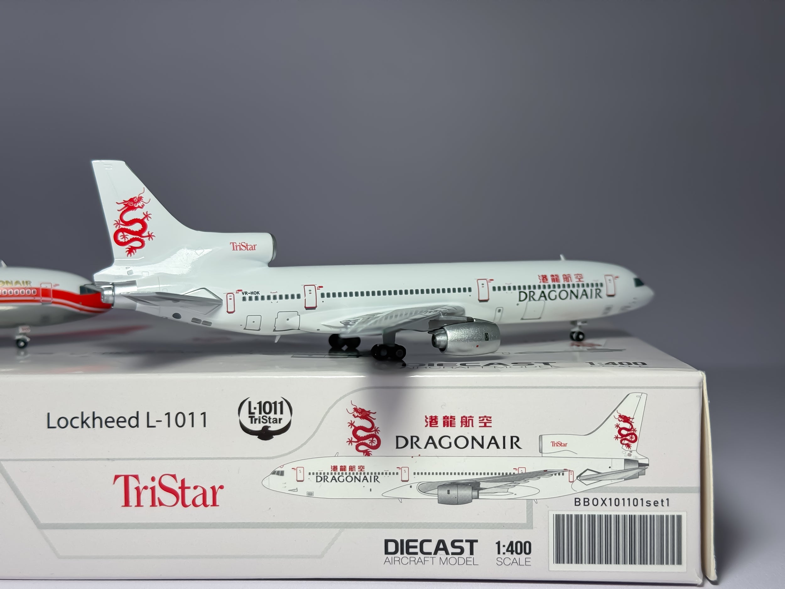 Dragonair Lockheed L-1011 1:400 JC Wings VR-HOK & VR-HOD  (BBOX101101SET1)