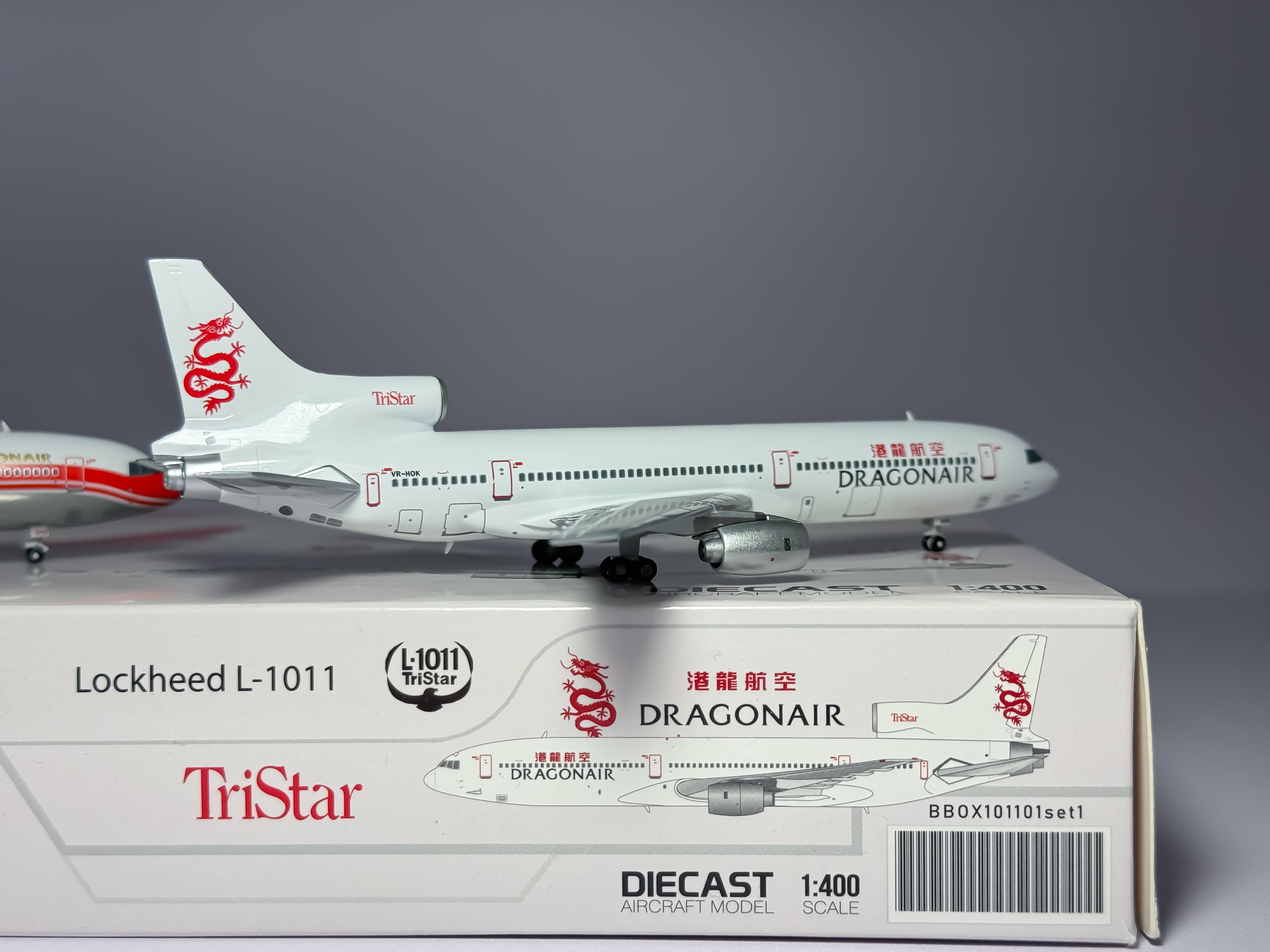 Dragonair Lockheed L-1011 1:400 JC Wings VR-HOK & VR-HOD  (BBOX101101SET1)