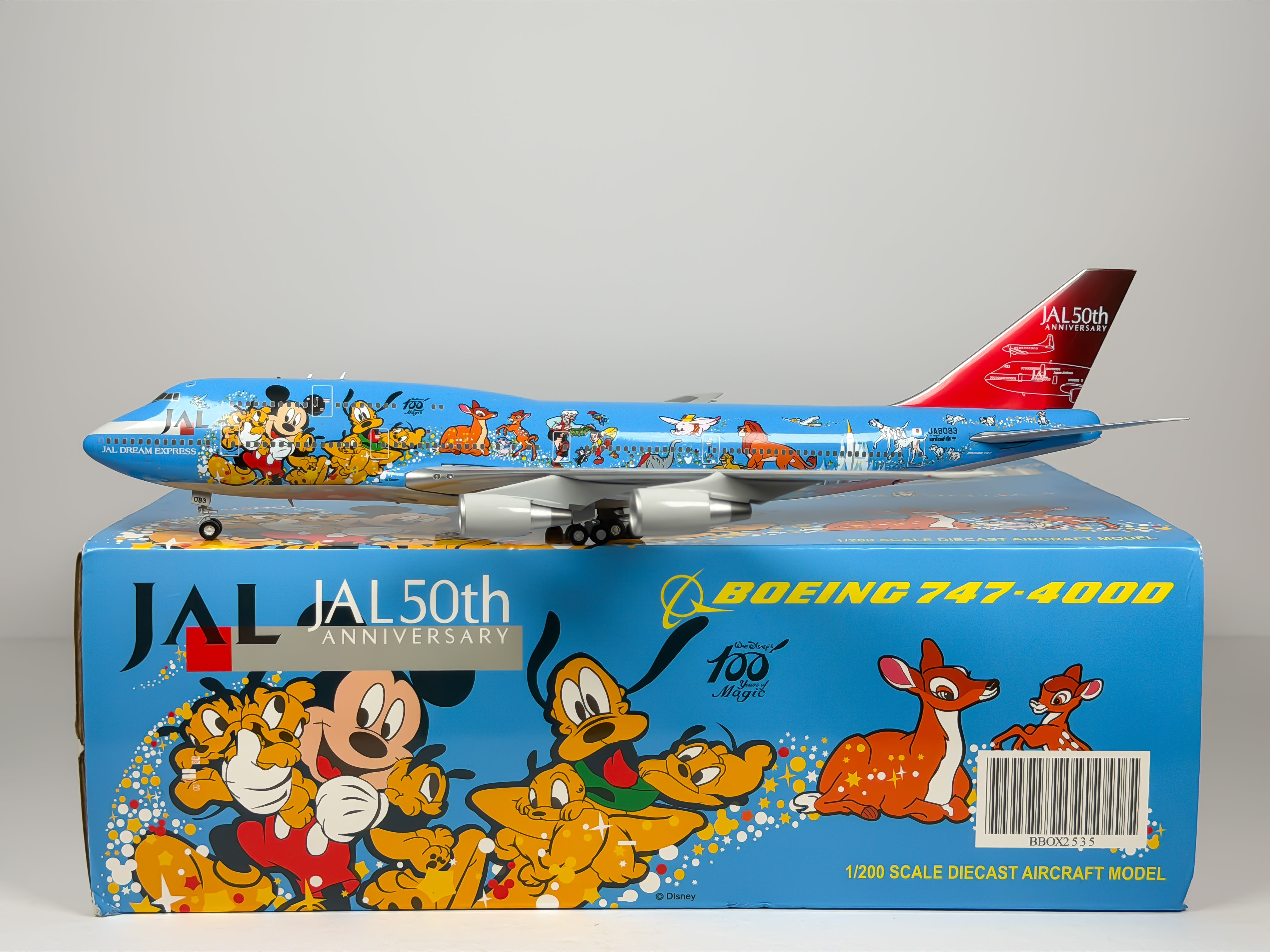 Japan Airlines (JAL) Boeing 747-400 1:200 JC Wings JA8083 (BBOX2535)