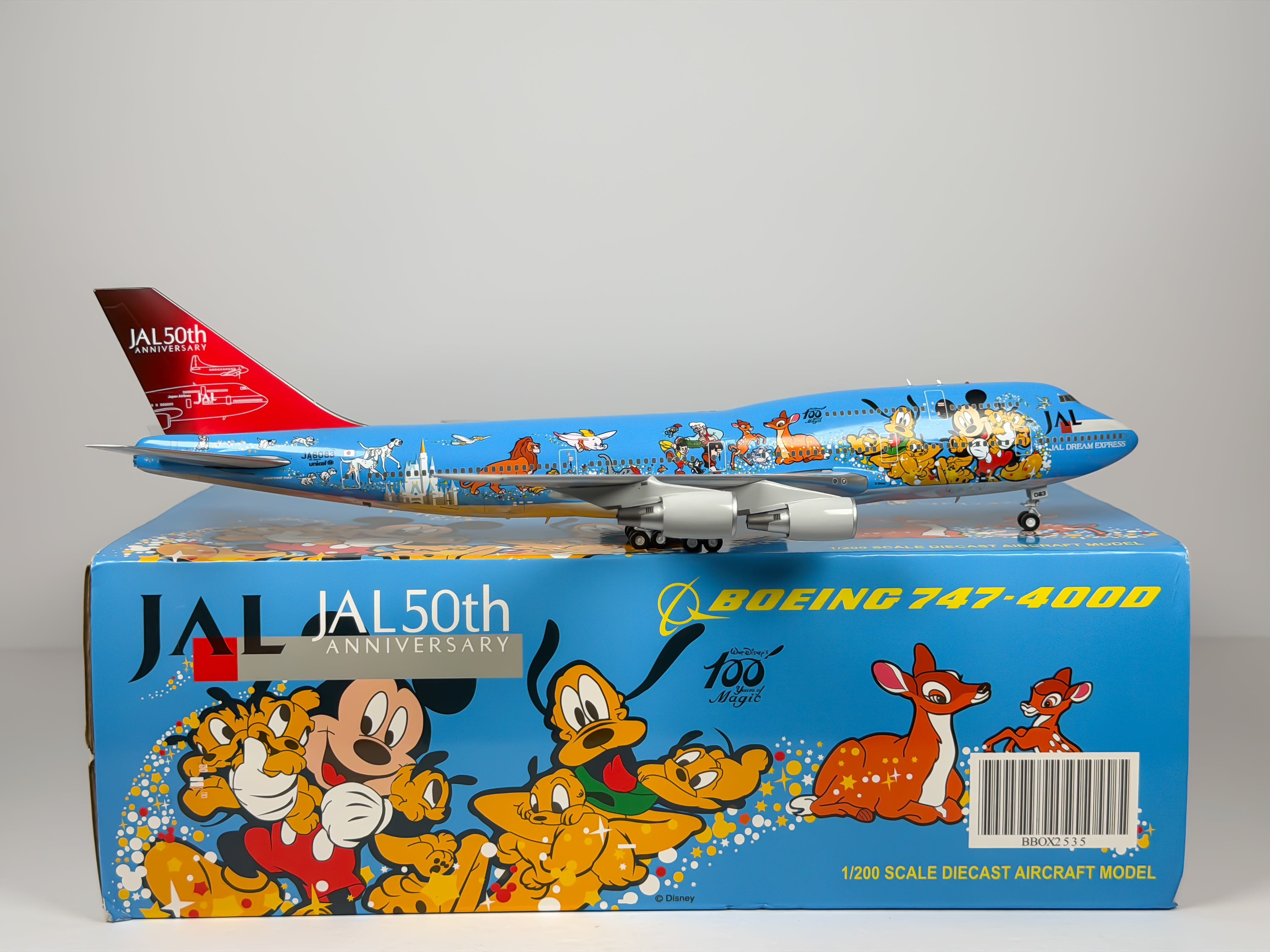 Japan Airlines (JAL) Boeing 747-400 1:200 JC Wings JA8083 (BBOX2535)