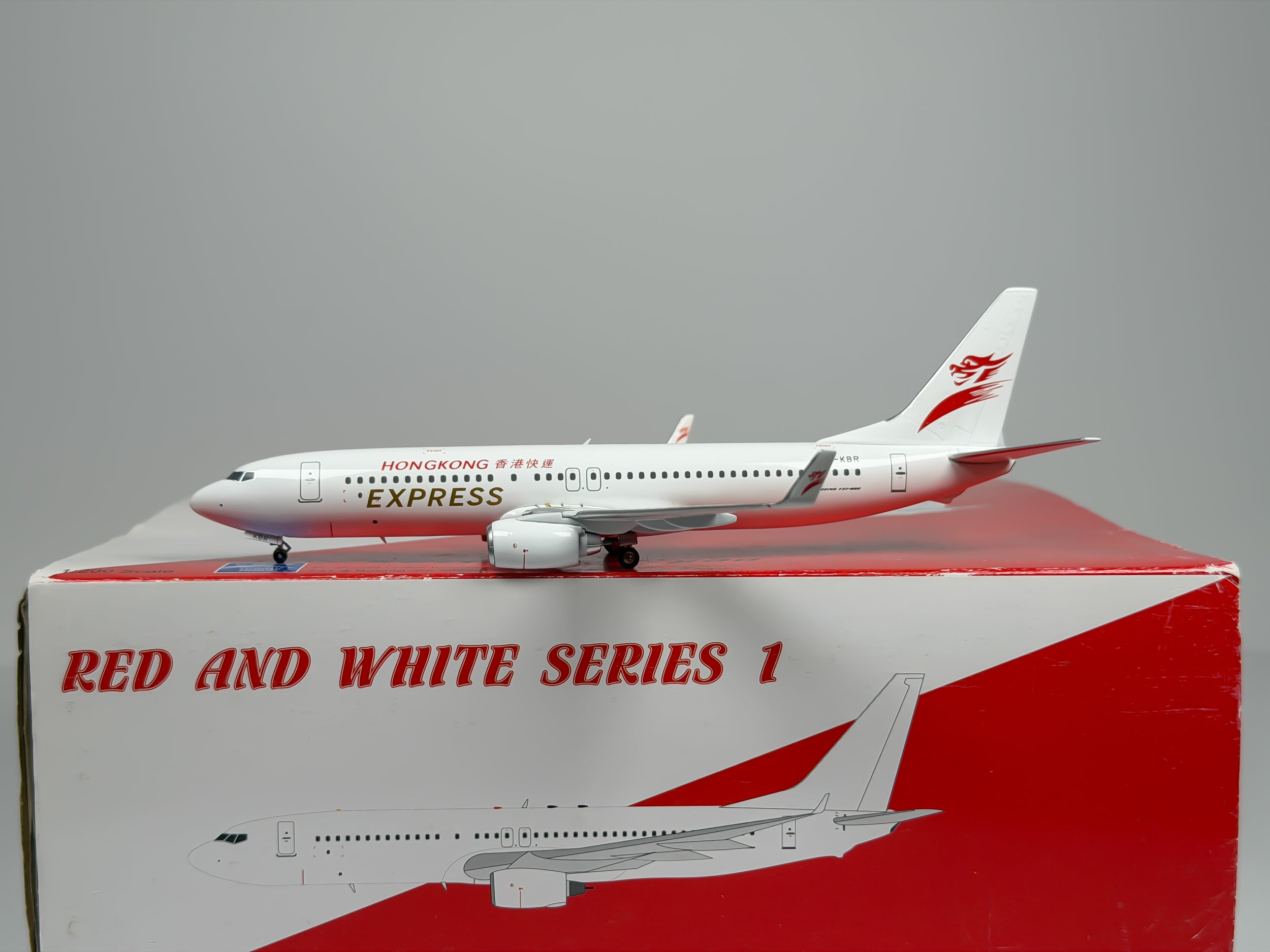 Hong Kong Express Boeing 737-800 1:200 Aviation200 B-KBR (BBOX73802)