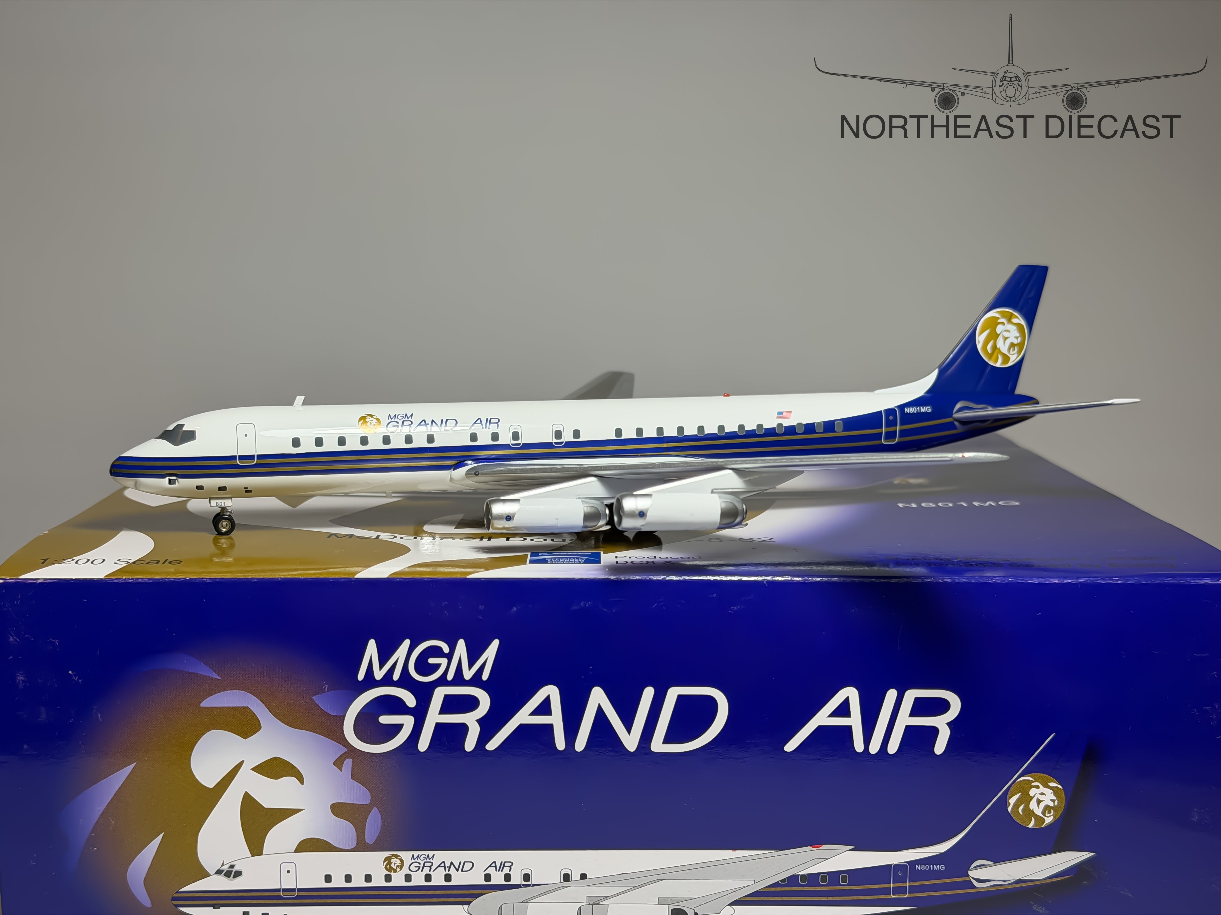 MGM Grand Air Douglas DC-8-62 1:200 Blue Box N801MG (BBOX80112)