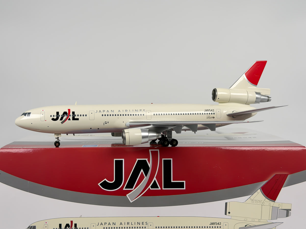 Japan Airlines (JAL) McDonnell Douglas DC-10-40 1:200 Blue Box JA8542 (BBOXJAL01)