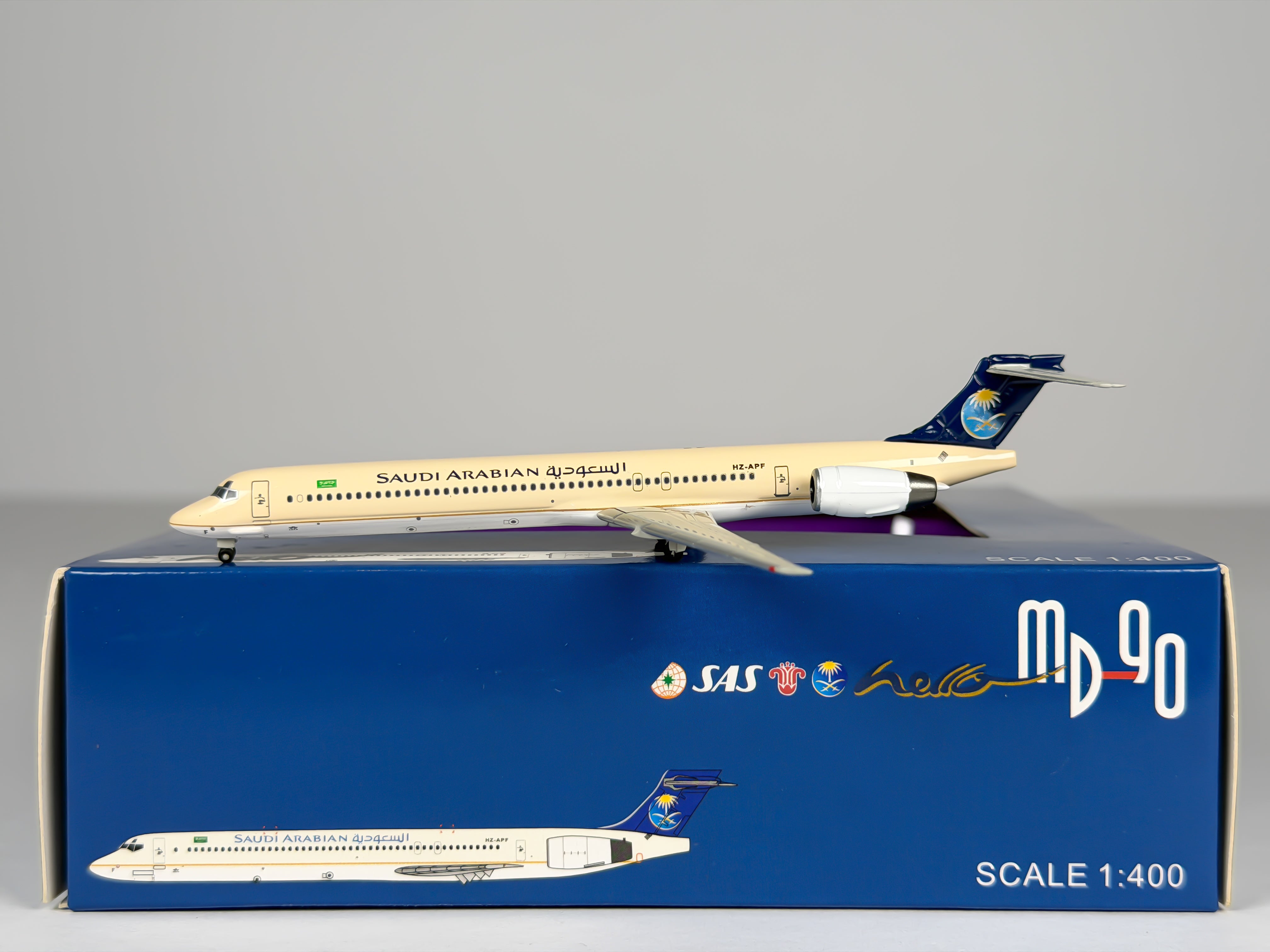 Saudia McDonnell Douglas MD-90 1:400 Blue Box HZ-APF (BBSVA009)