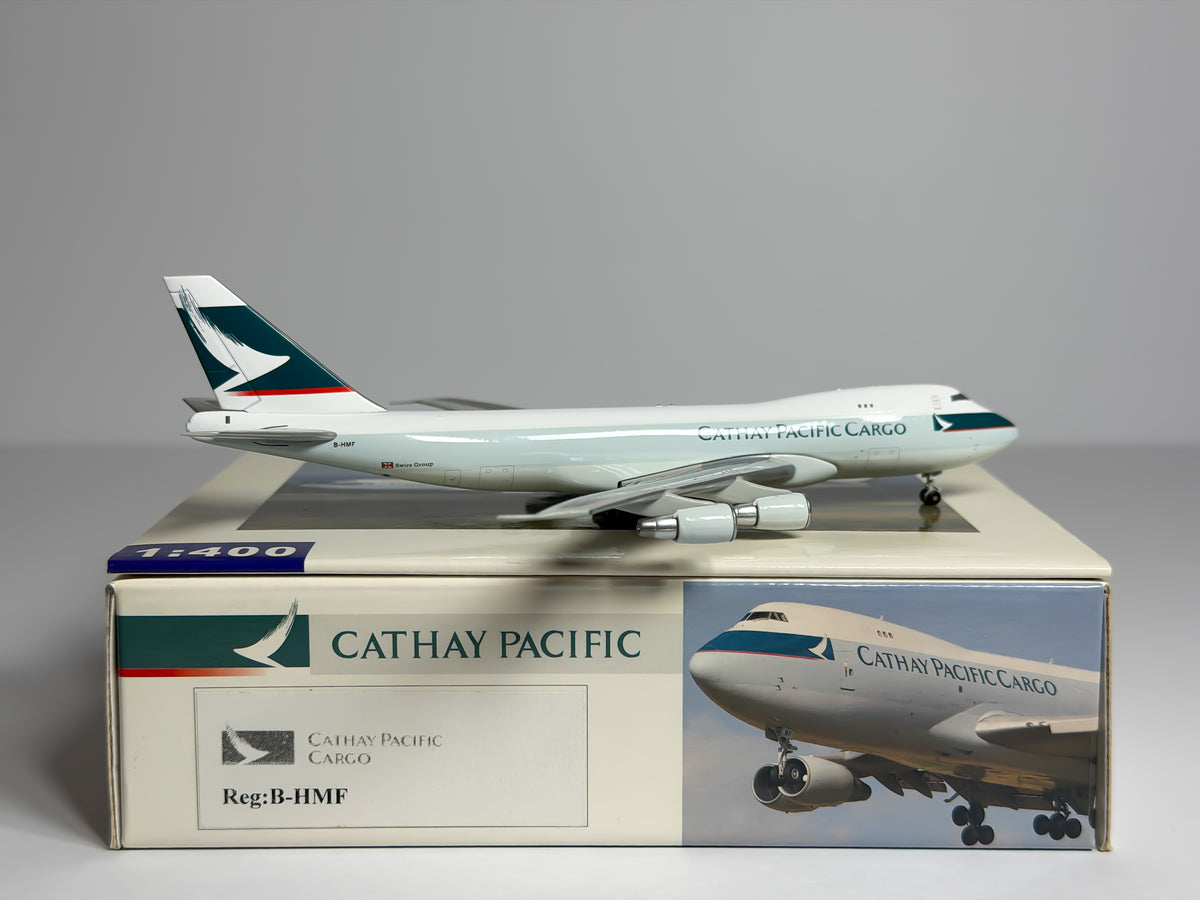 Cathay Pacific Cargo Boeing 747-200F 1:400 Blue Box B-HMF (BBXBHMF)