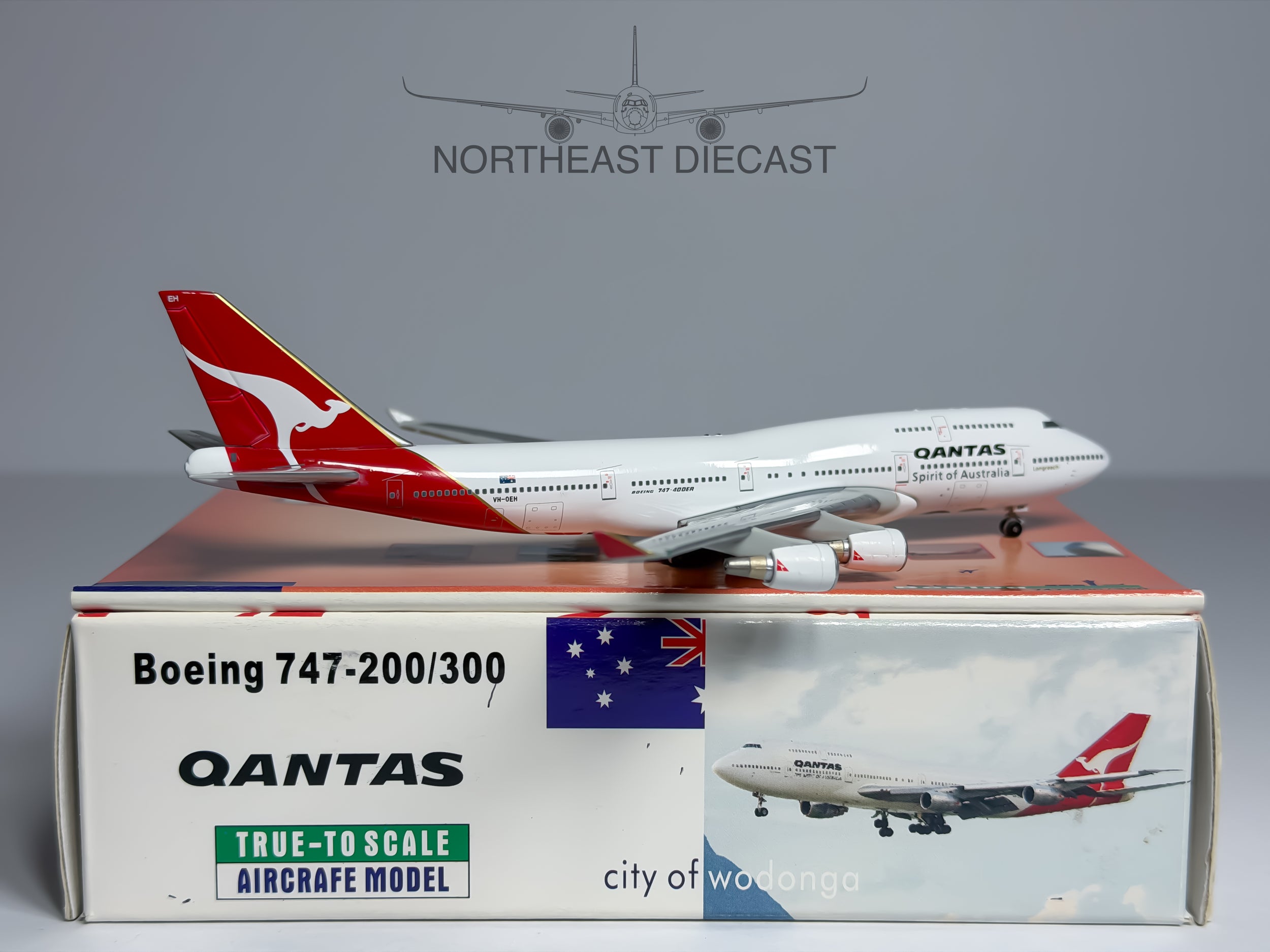 Qantas Airways Boeing 747-400 1:400 Blue Box VH-OEH (BBXVHOEH)