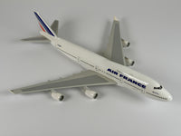 1:200 Air France Boeing 747-400 (F-GITF) - Barcode | Graphideco