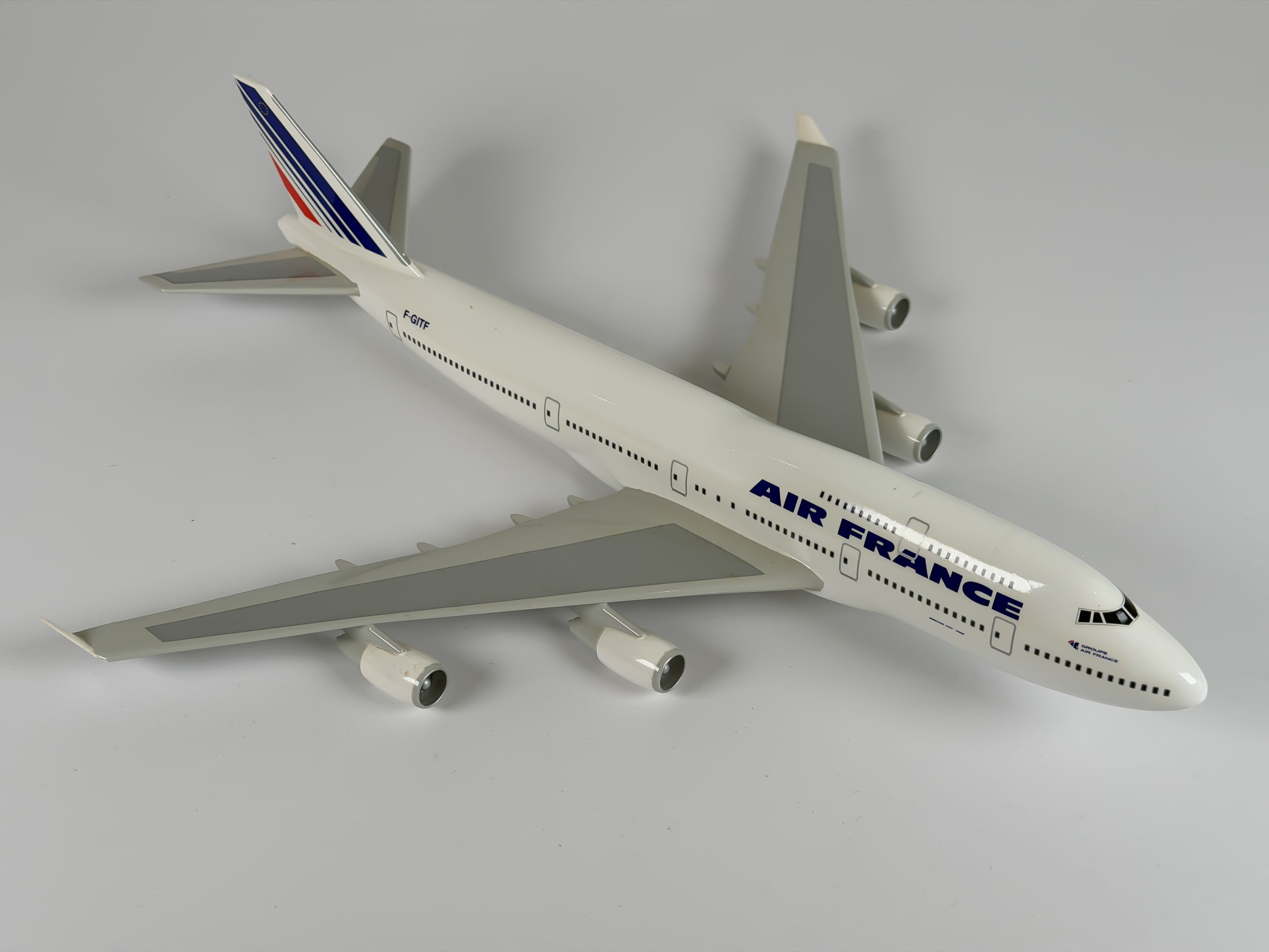 1:200 Air France Boeing 747-400 (F-GITF) - Barcode | Graphideco