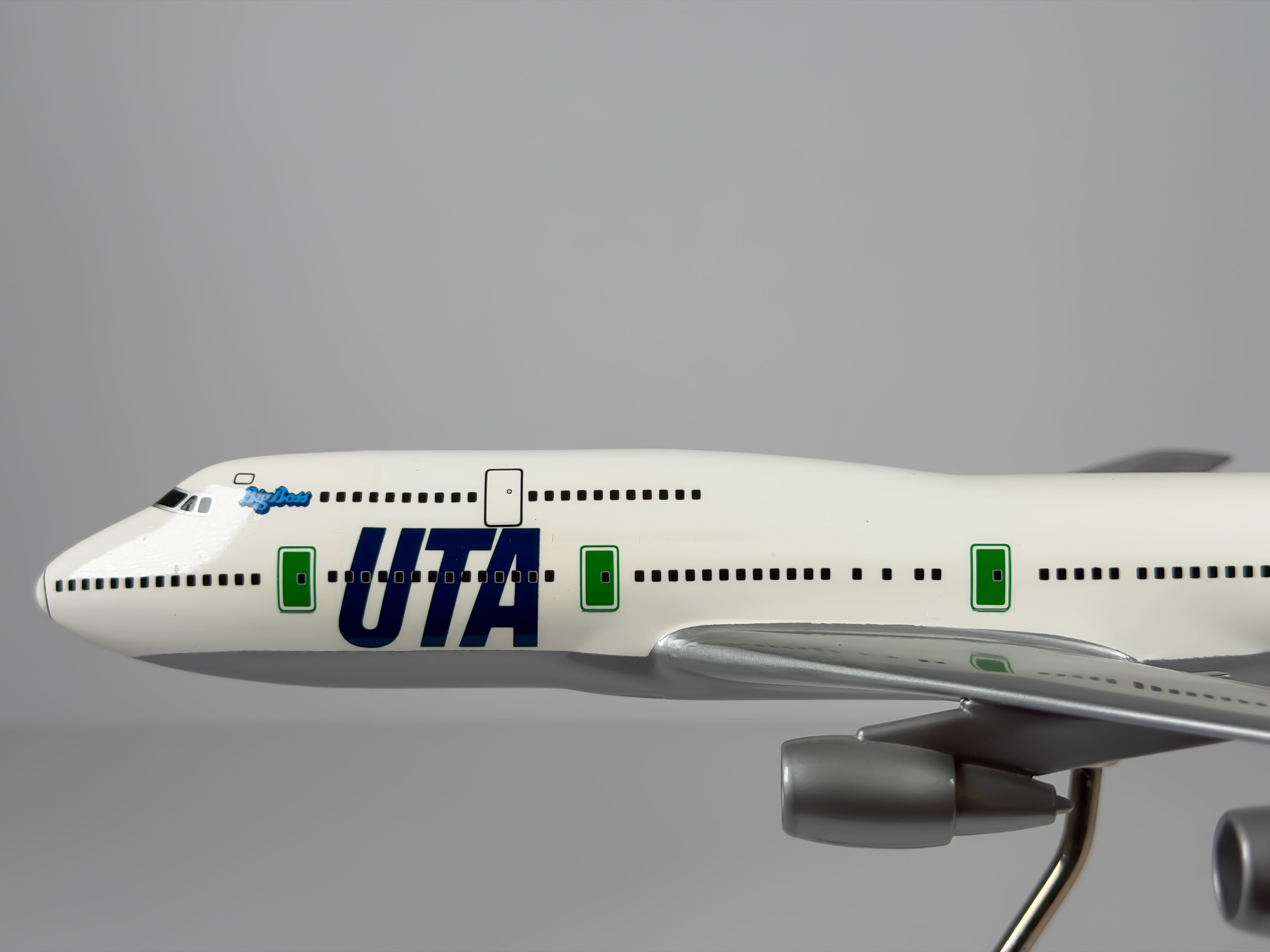 1:200 Union de Transports Aeriens (UTA) Boeing 747-200 (F-GETA) | Bourbon Models