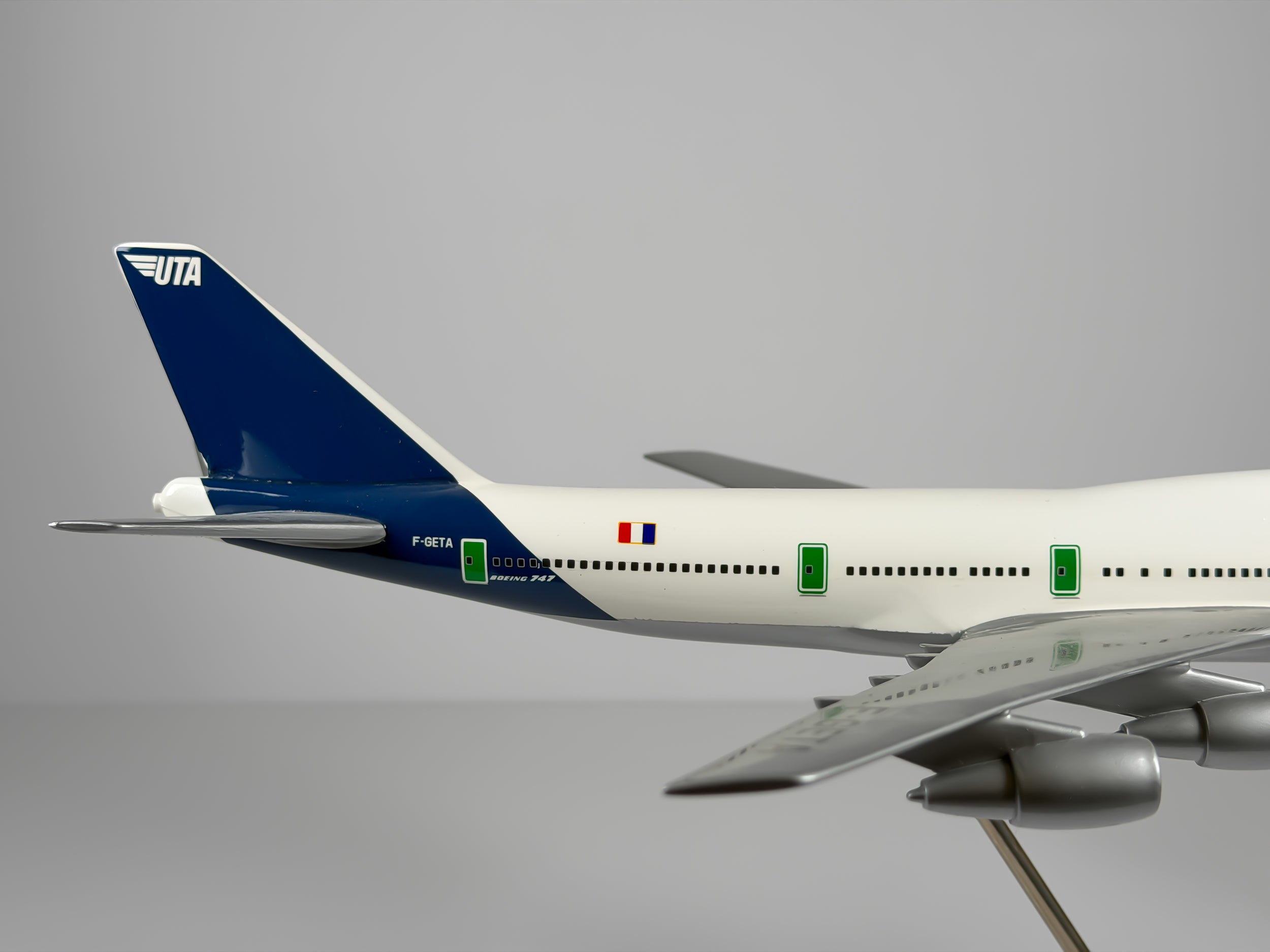 1:200 Union de Transports Aeriens (UTA) Boeing 747-200 (F-GETA) | Bourbon Models