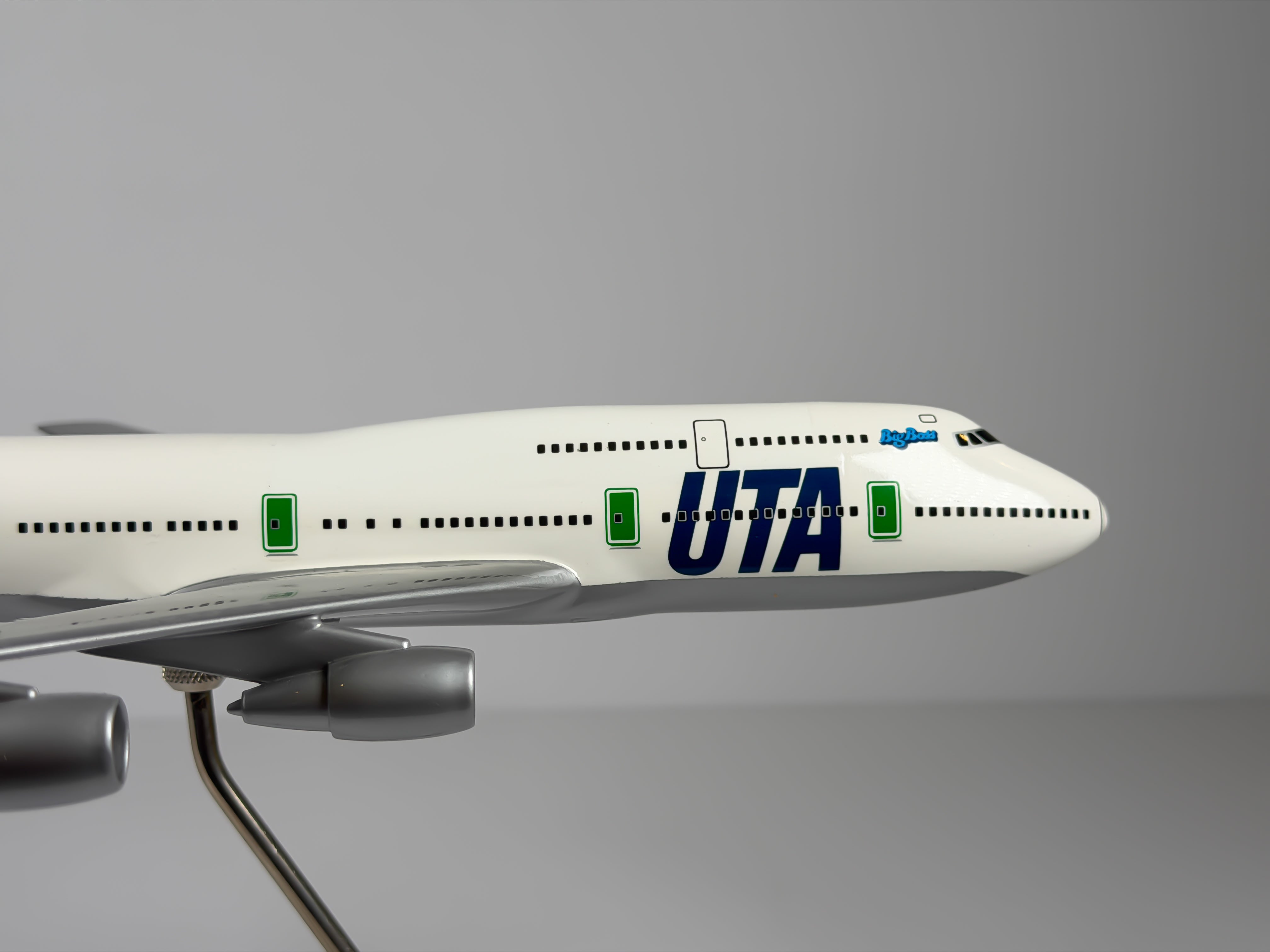 1:200 Union de Transports Aeriens (UTA) Boeing 747-200 (F-GETA) | Bourbon Models