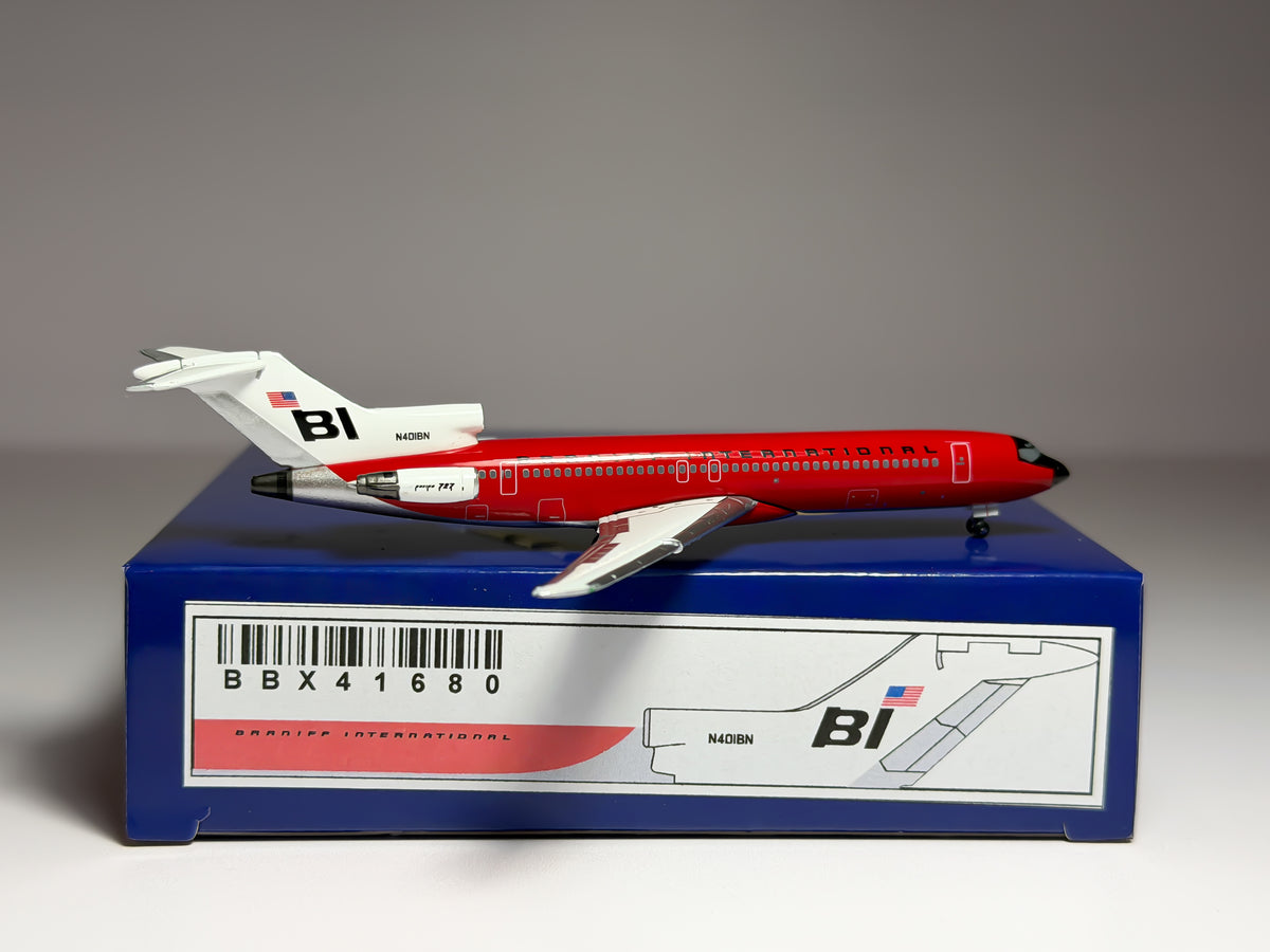 Braniff International Boeing 727-200 1:400 Aeroclassics N401BN (BX1680)