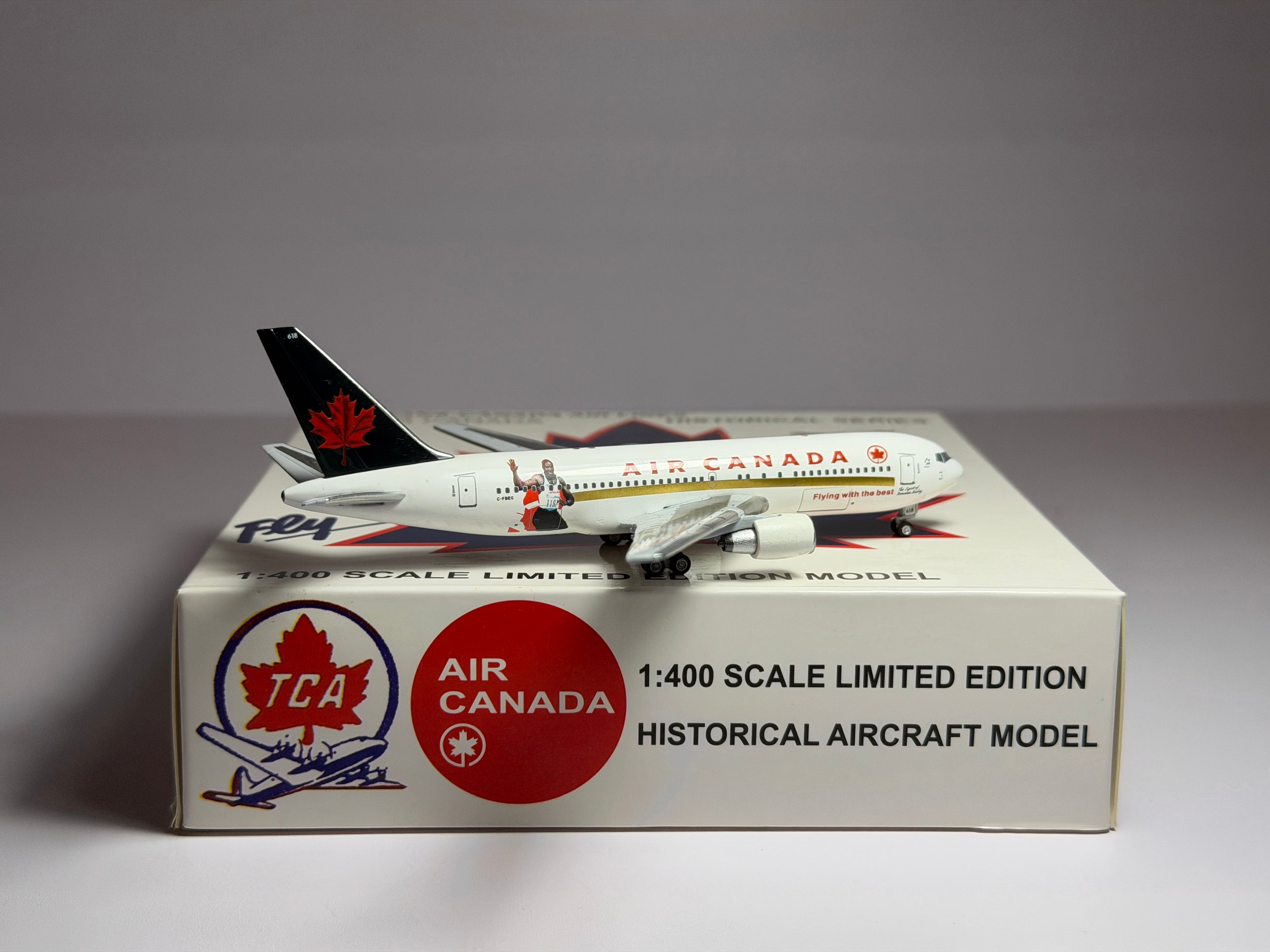 Air Canada Boeing 767-200 1:400 Aeroclassics C-FBEG (AC419646)