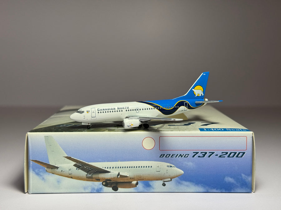 Aeroclassics 1:400 Canadian North Boeing 737-217 C-GCNK Polar Bear ACCGCNK