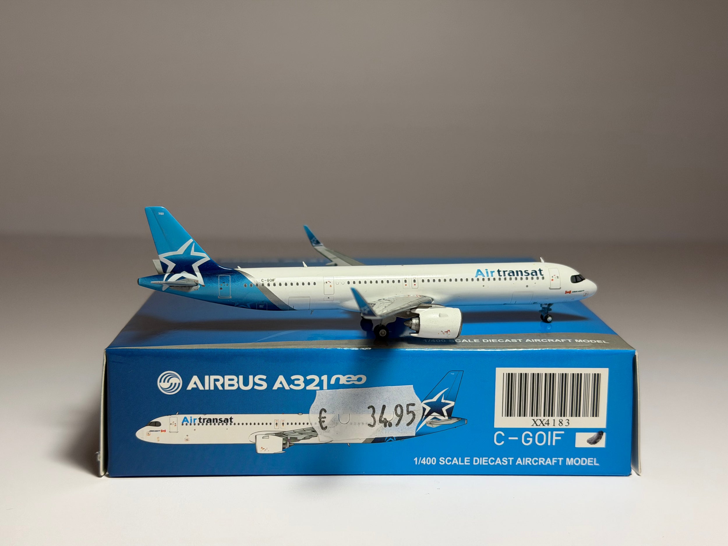 JC Wings 1:400 Air Transat Airbus A321neo C-GOIF current colors XX4183