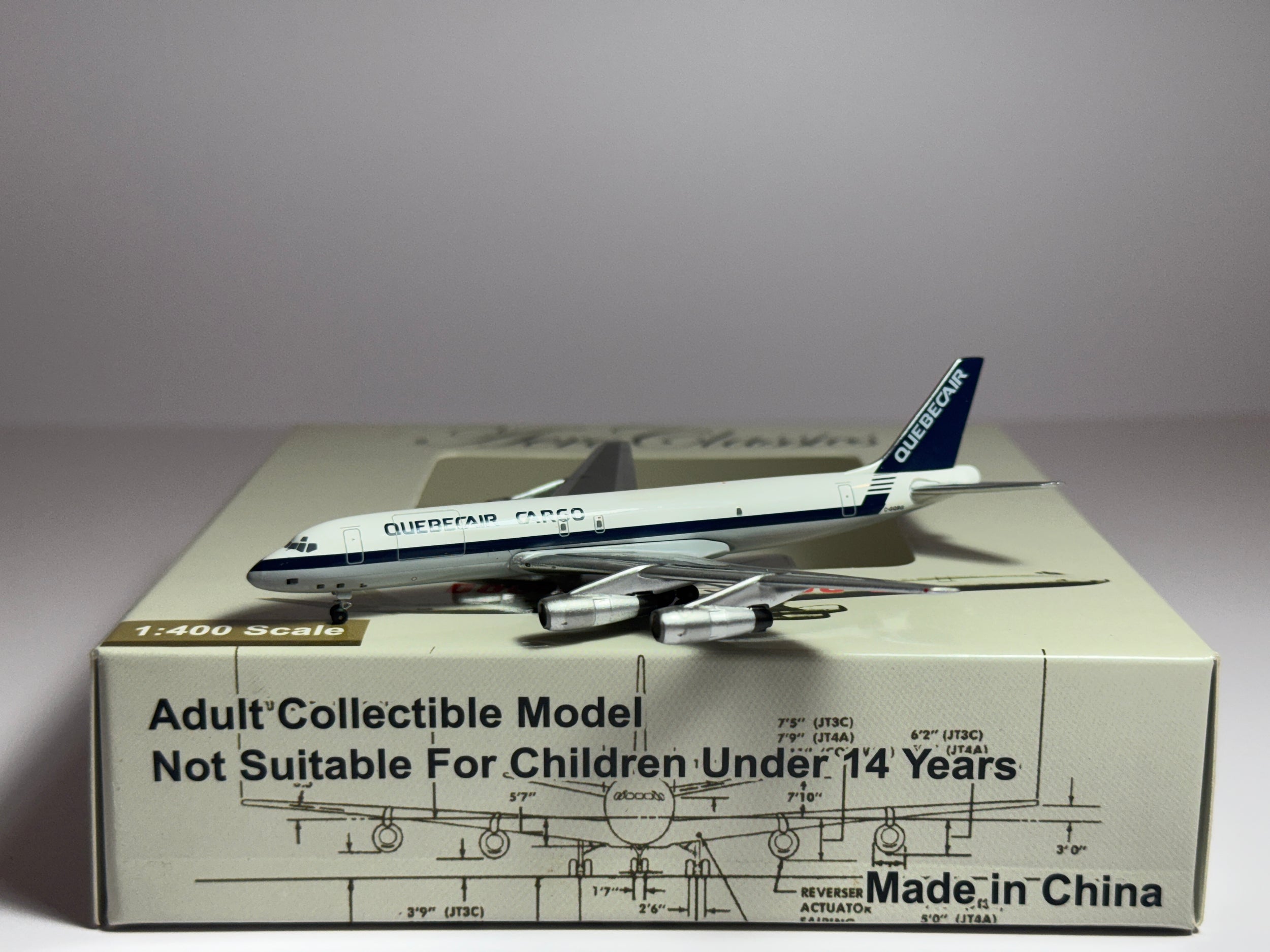 Aeroclassics 1:400 Quebecair Douglas DC-8-50F C-GQBG Jet Trader AC419934