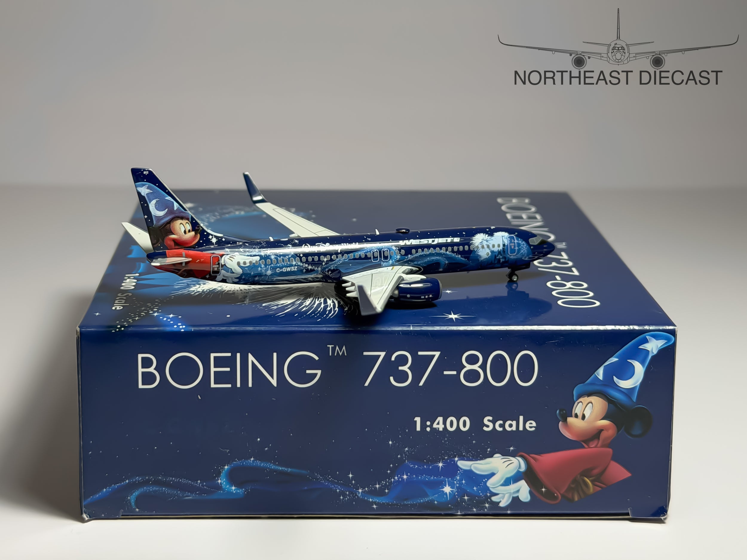 WestJet Boeing 737-800 1:400 Phoenix Models C-GWSZ (PH404053)