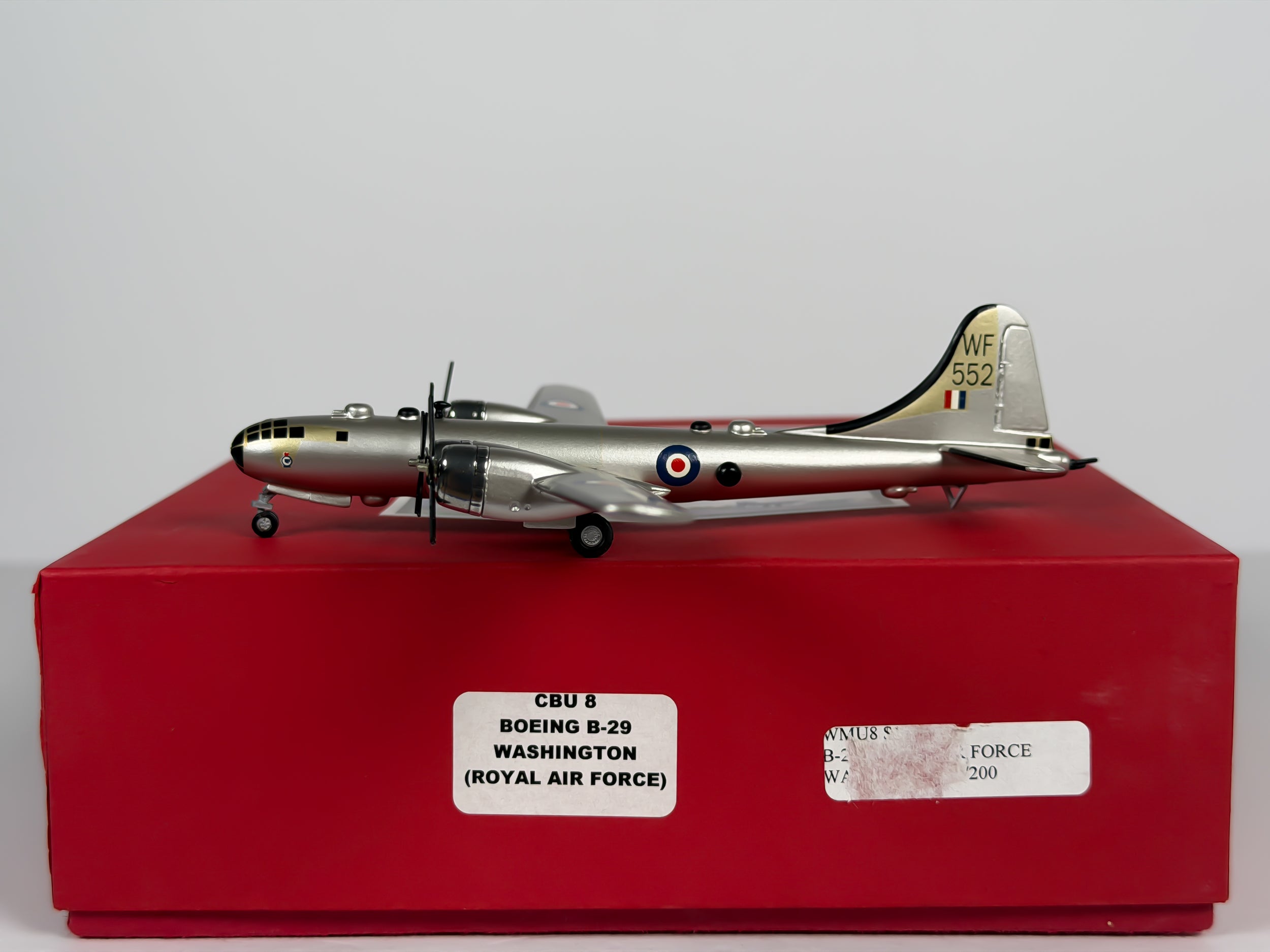 Royal Air Force Boeing B-29 1:200 Western Models WF552 (CBU-8)