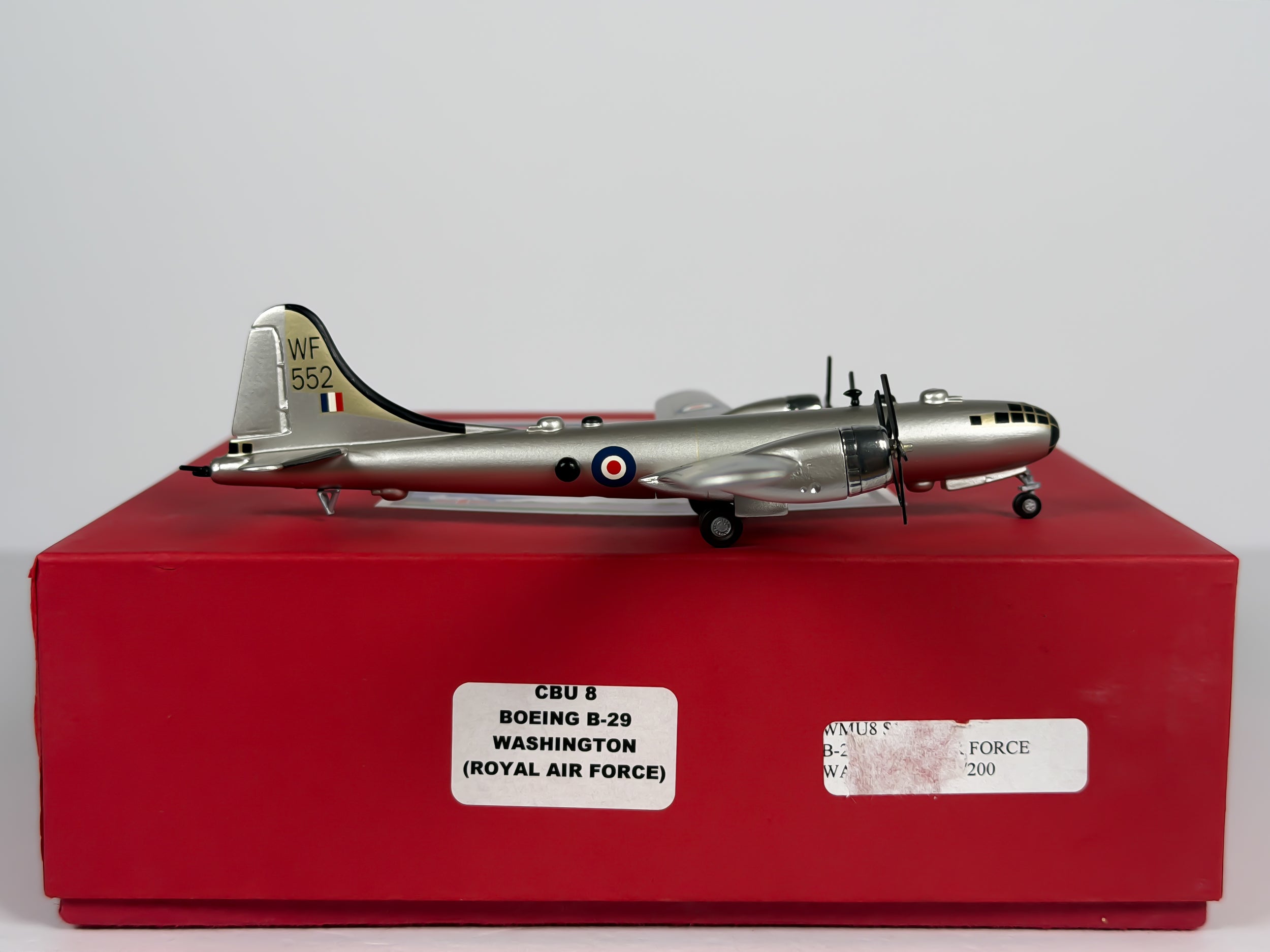 Royal Air Force Boeing B-29 1:200 Western Models WF552 (CBU-8)