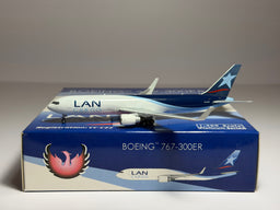 Phoenix Model 1:400 LAN Cargo Boeing 767-300ER CC-CZZ PH410917