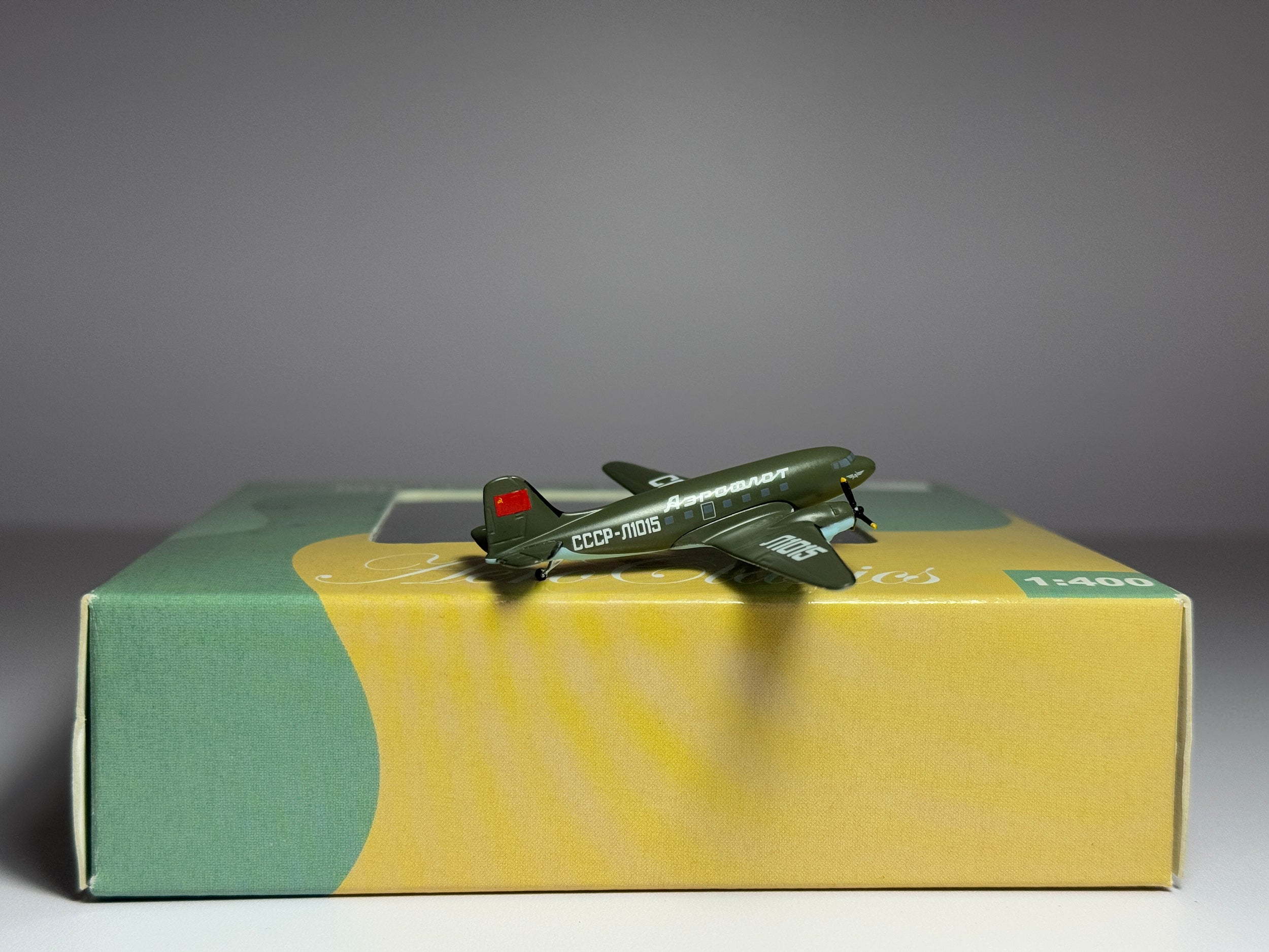 Aeroclassics 1:400 Aeroflot Douglas DC-3 CCCP-N1015 LI-2 ACCCCPN1015
