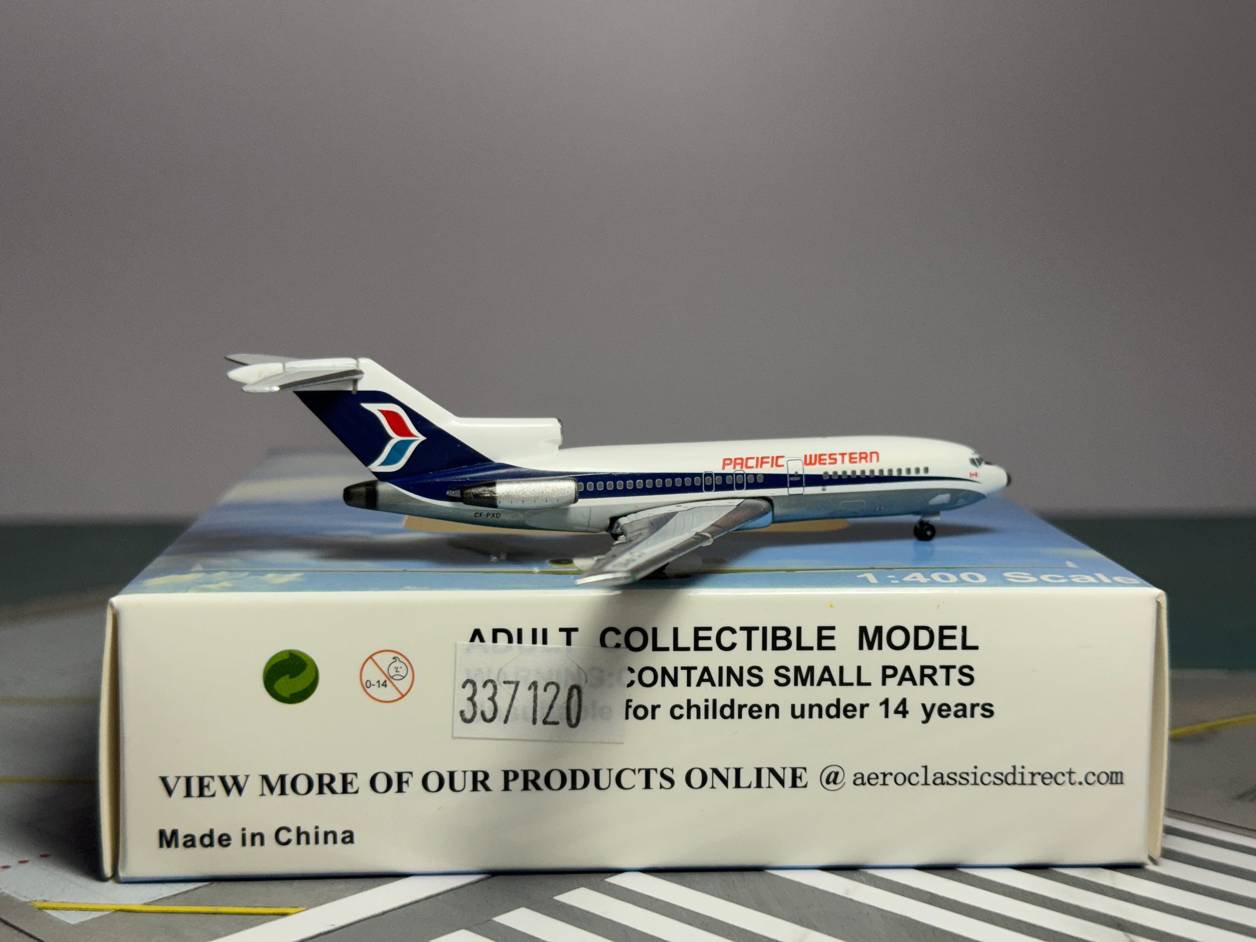 Aeroclassics 1:400 Pacific Western Boeing 727-100 CF-PXD ACCFPXD