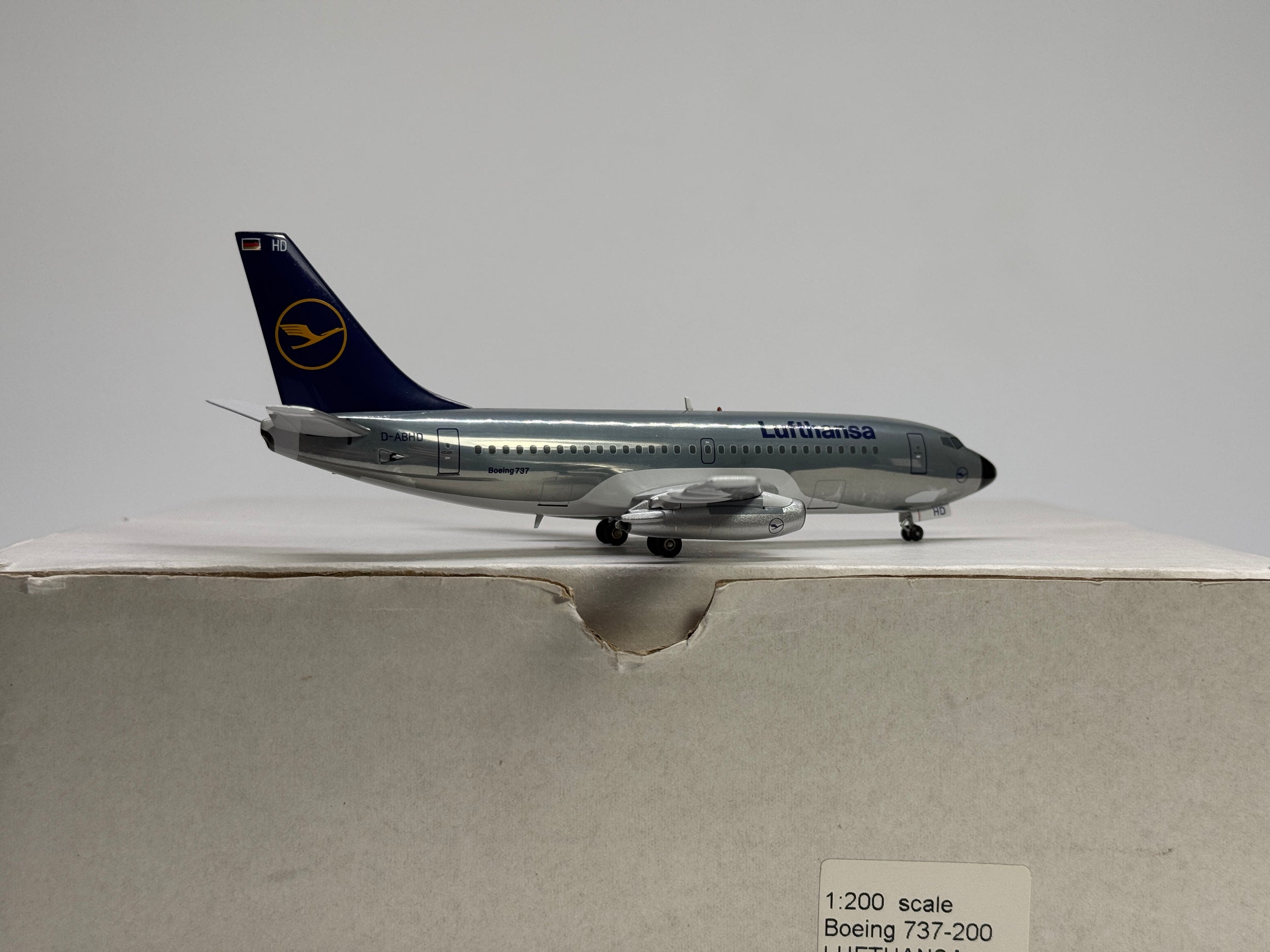 Inflight200 Lufthansa Condor Boeing 737-200 D-ABHD Experimental Scheme BBOX7320