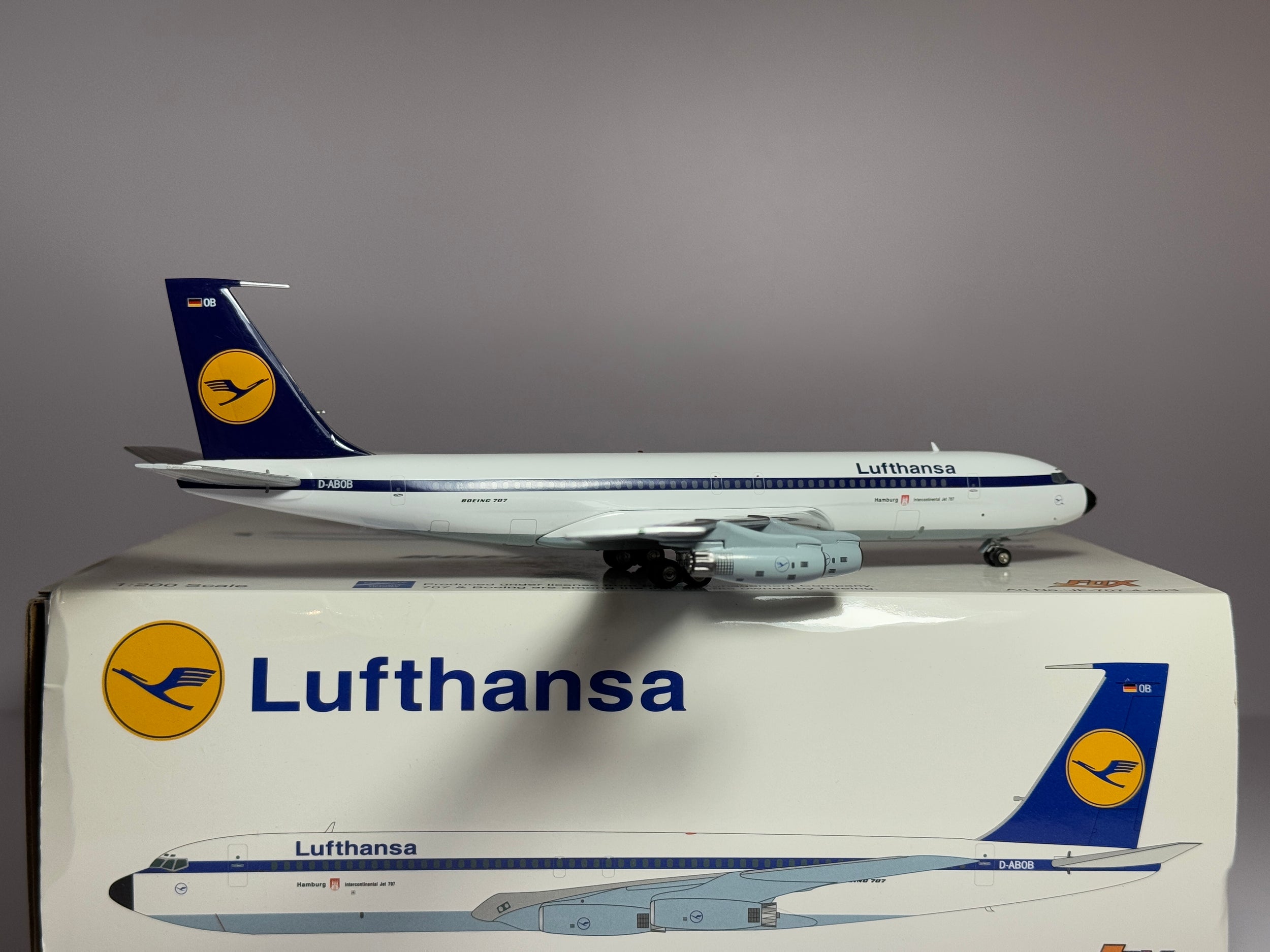 Inflight200 Lufthansa Boeing 707-400 D-ABOB 1960s scheme JF-707-4-003