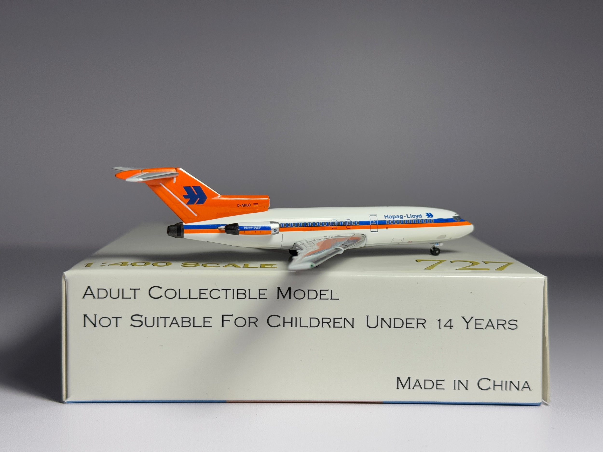 Aeroclassics 1:400 Hapag-Lloyd Boeing 727-100 D-AHLO first colors ACDAHLO
