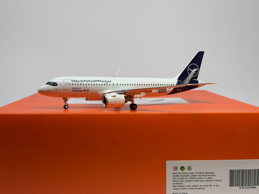 JC Wings 1:200 Lufthansa Airbus A320 D-AINZ New Colors EW232N004