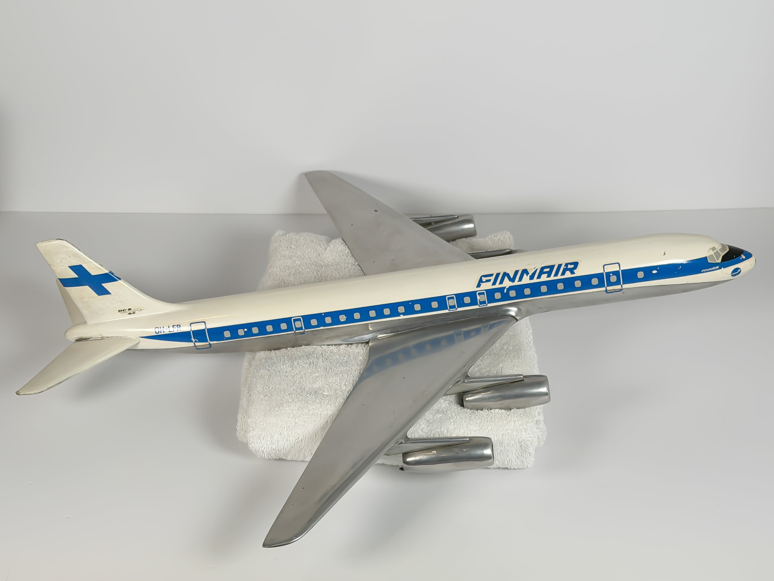 Finnair Douglas DC-8-62 1:72 Scale (OH-LFR) Viking Ship | DFM