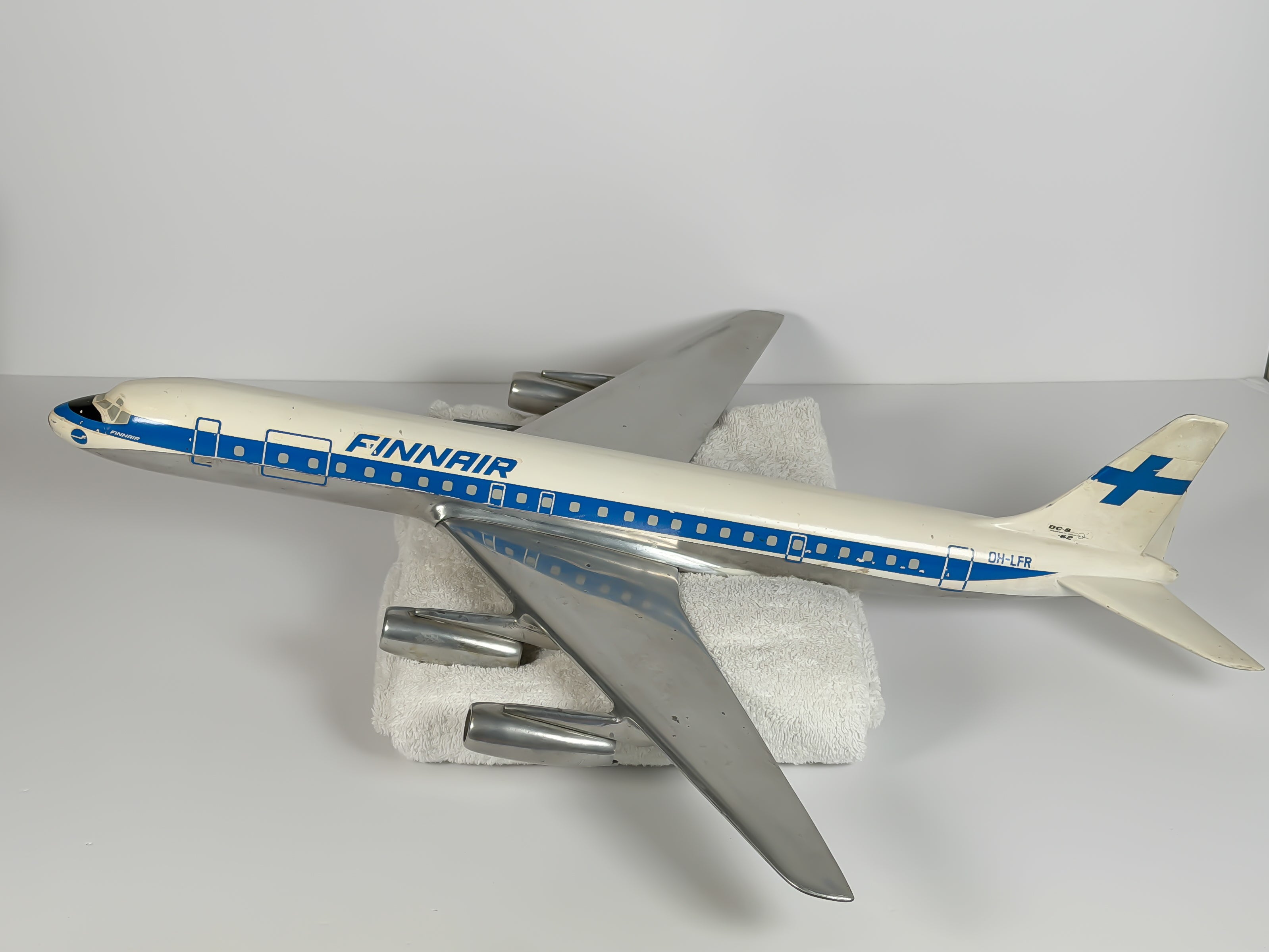 Finnair Douglas DC-8-62 1:72 Scale (OH-LFR) Viking Ship | DFM