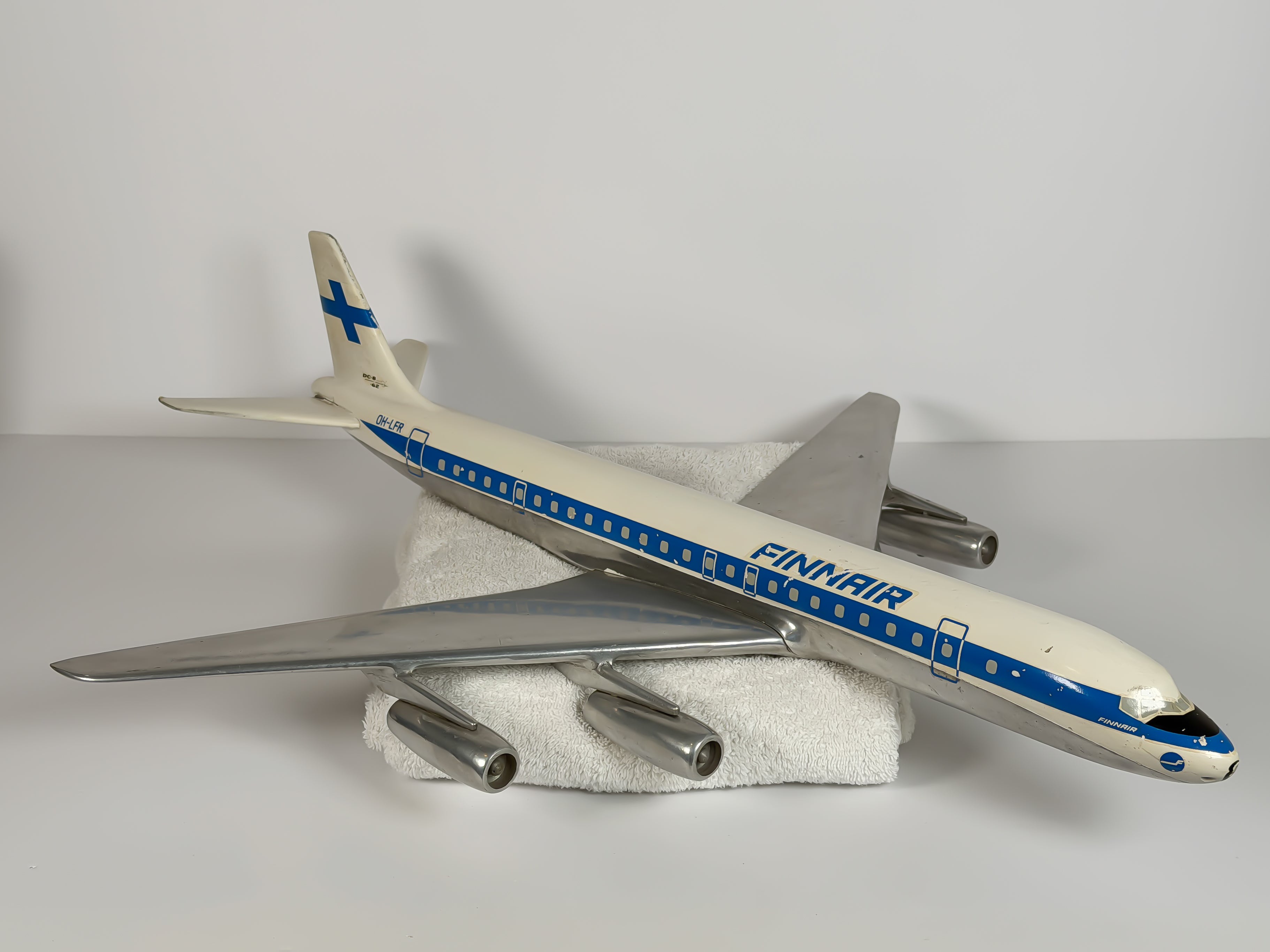 Finnair Douglas DC-8-62 1:72 Scale (OH-LFR) Viking Ship | DFM