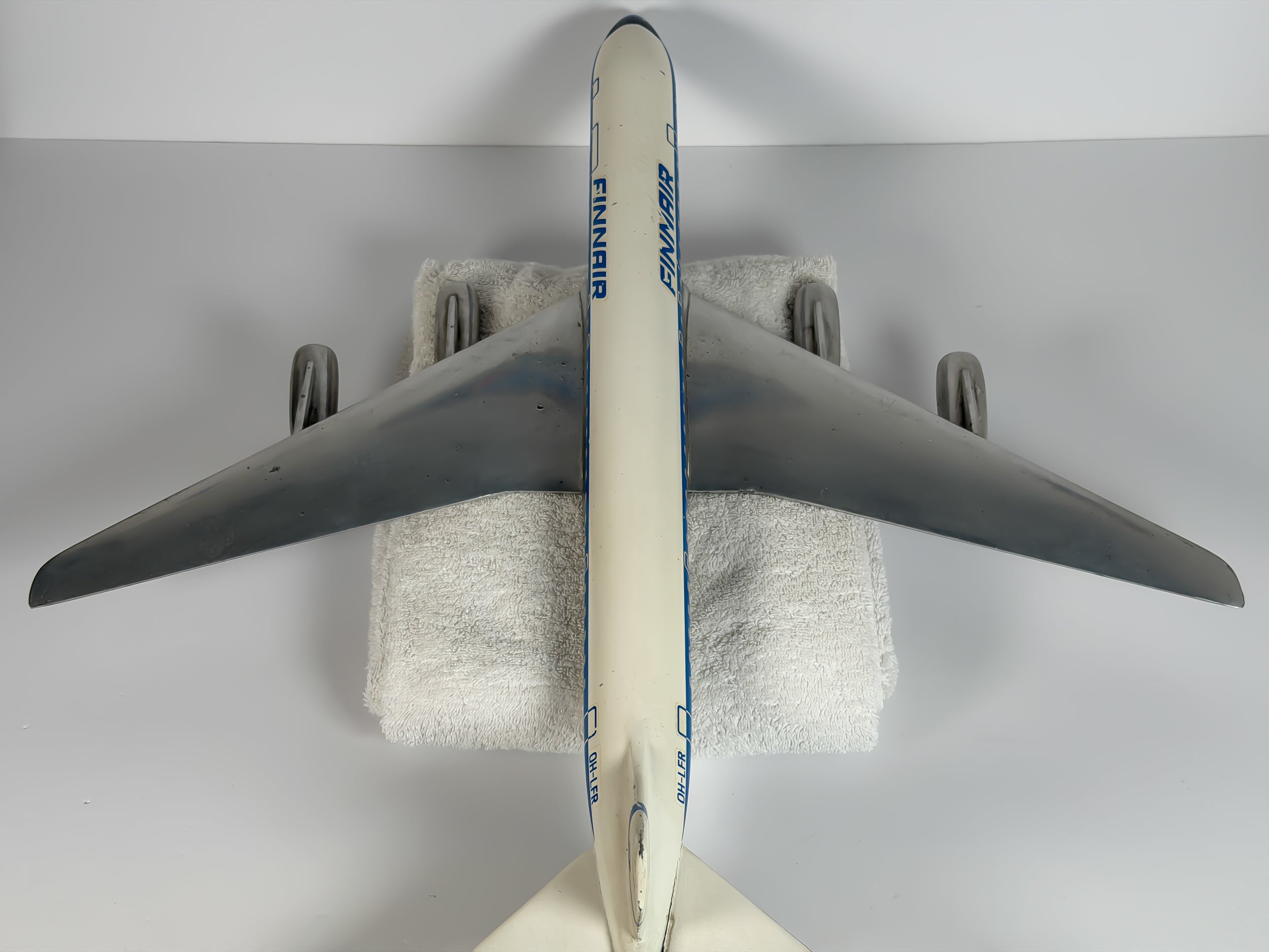 Finnair Douglas DC-8-62 1:72 Scale (OH-LFR) Viking Ship | DFM