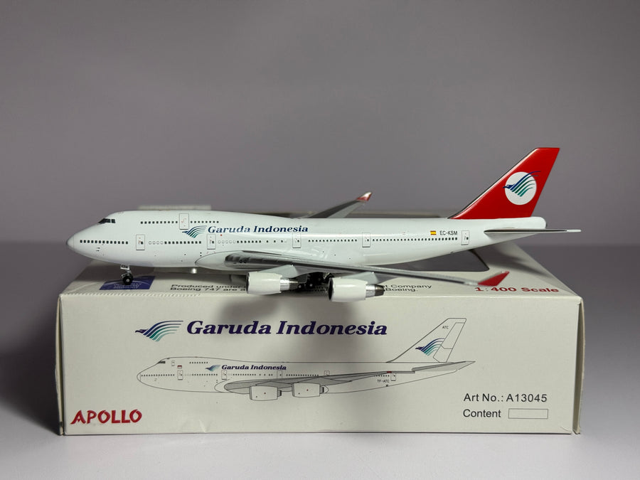 Apollo 1:400 Garuda Indonesia Boeing 747-400 EC-KSM Air Pullumantur A13067