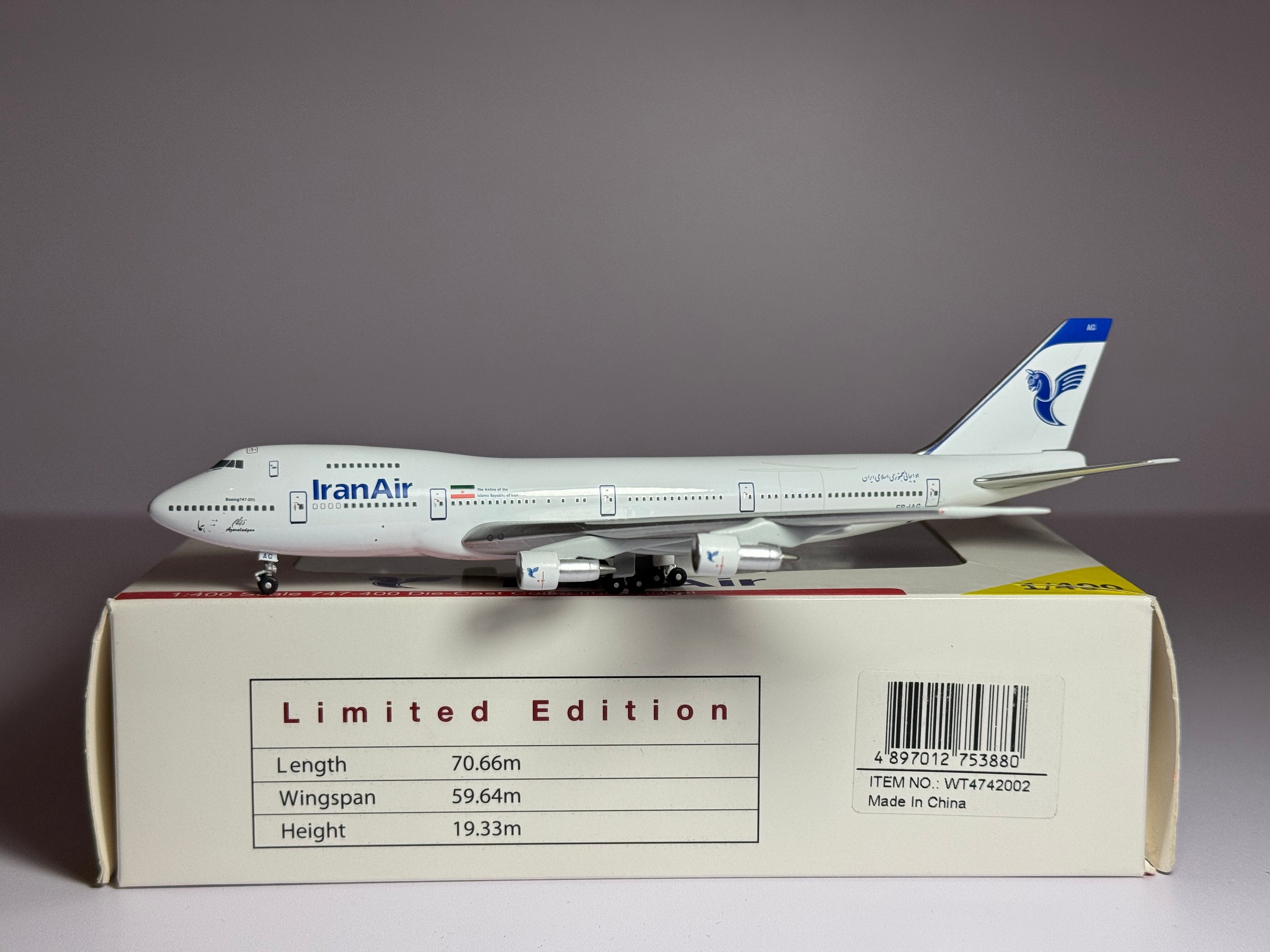 Witty Wings 1:400 Iran Air Boeing 747-200 EP-IAG 2000s colors WT4742002