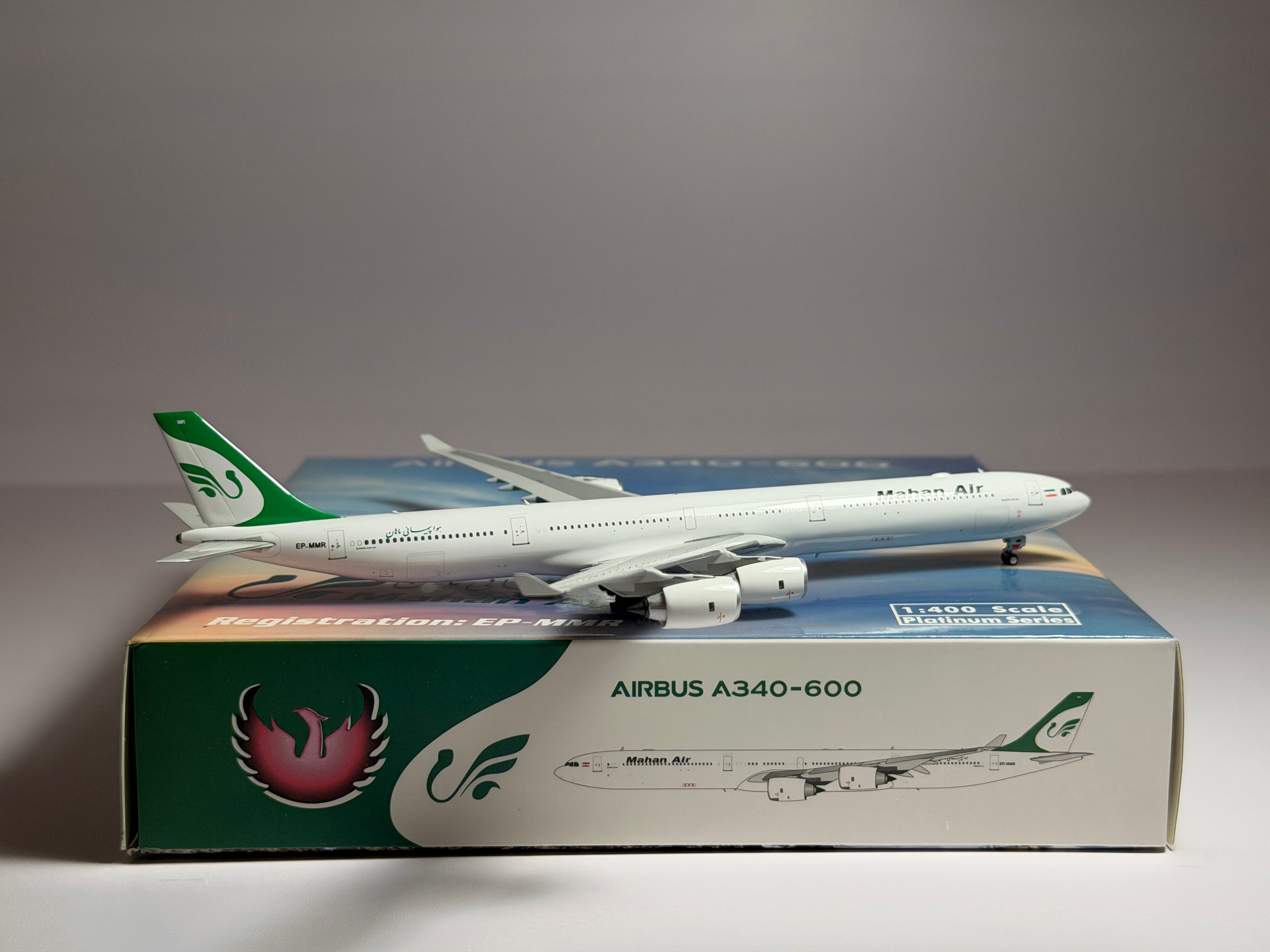 Mahan Air Airbus A340-600 1:400 Phoenix EP-MMR (PH411685)
